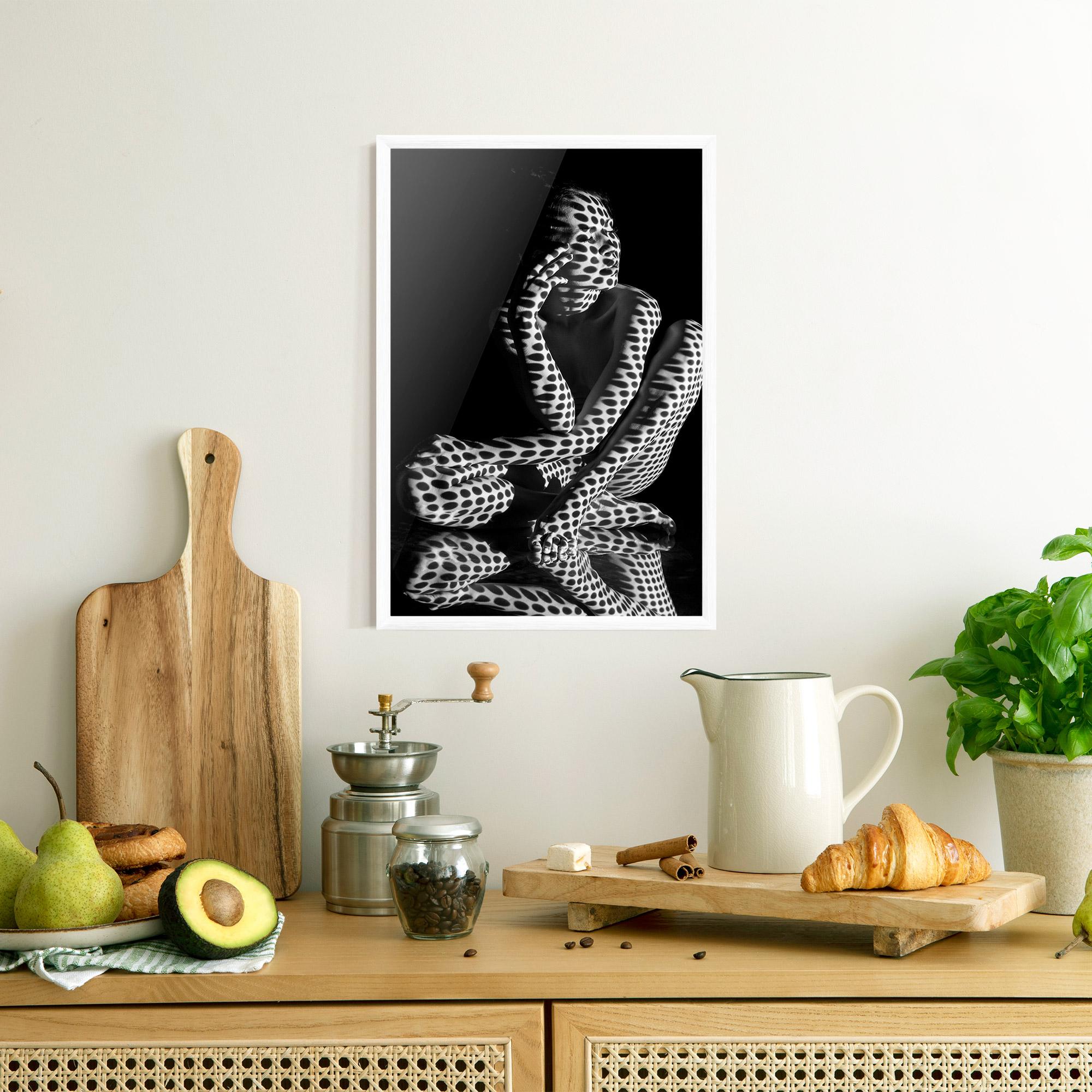 Poster Înrămat Black White Pattern Woman mockup 8
