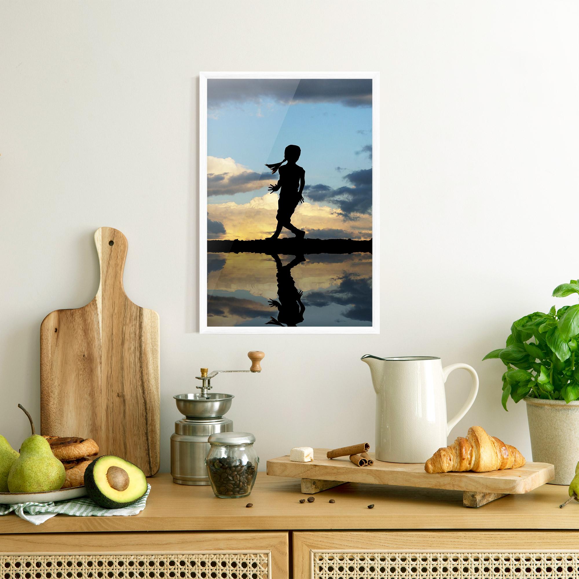 Poster Înrămat Little Girl Jumping mockup 8