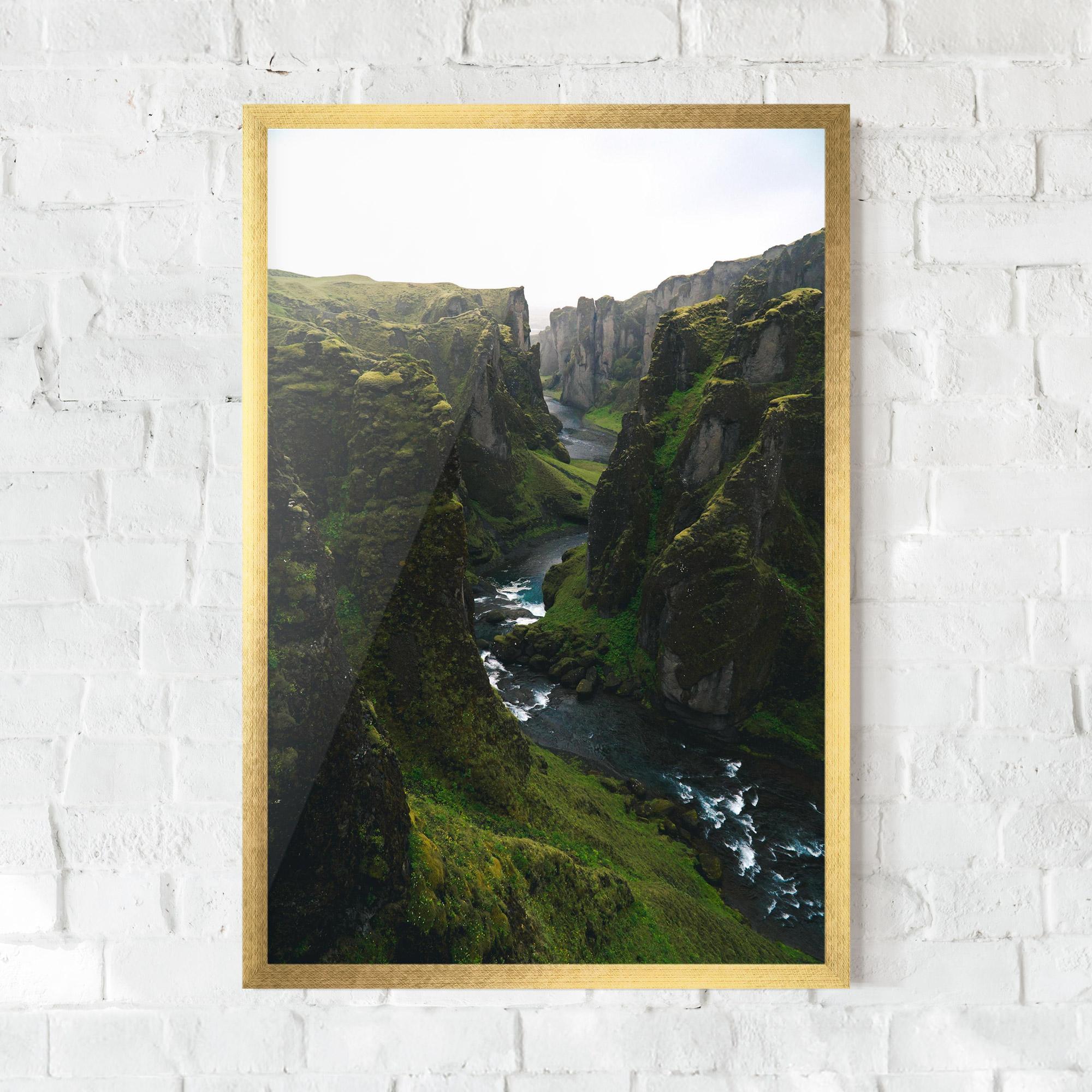 Poster Înrămat Green Beautiful View mockup 0