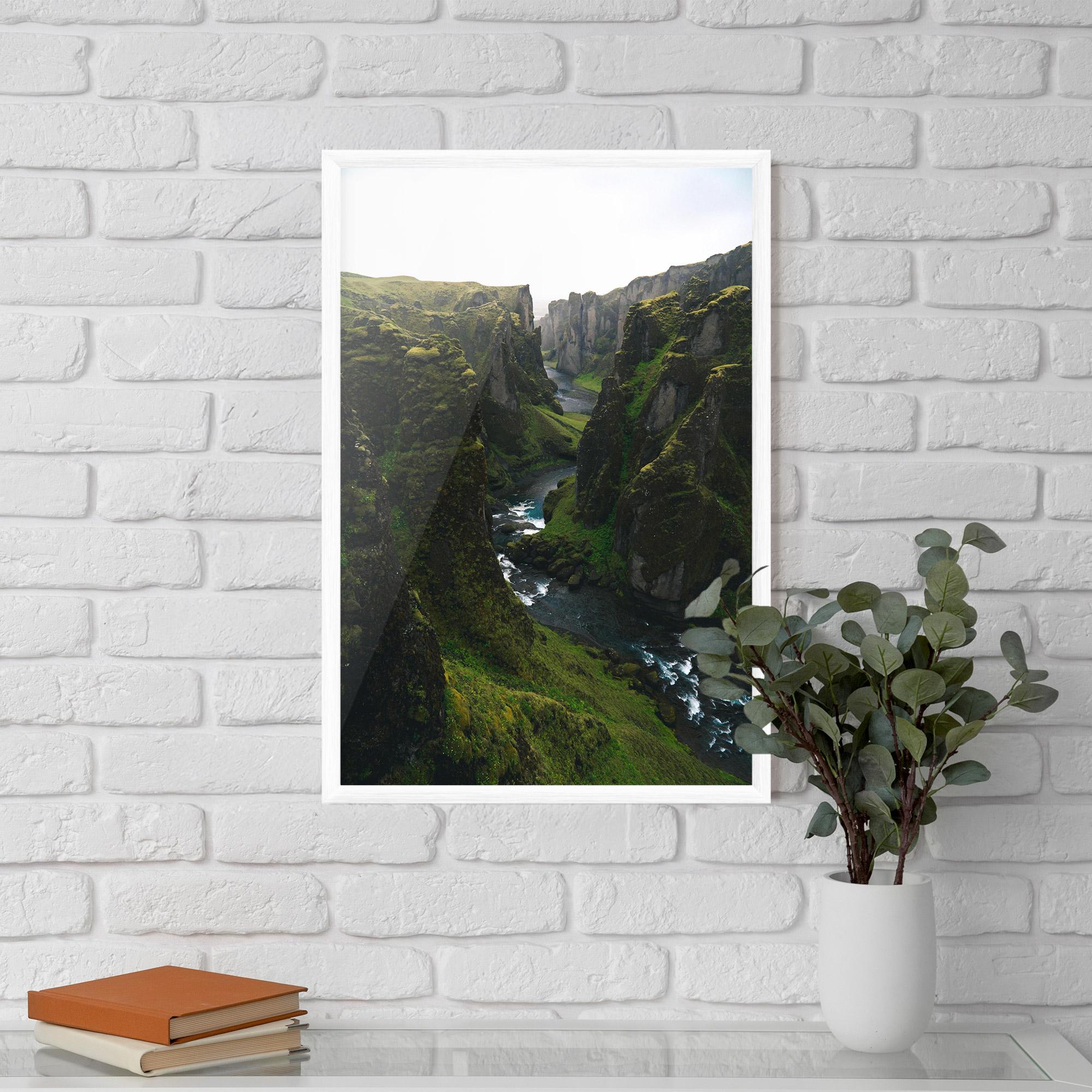 Poster Înrămat Green Beautiful View mockup 5