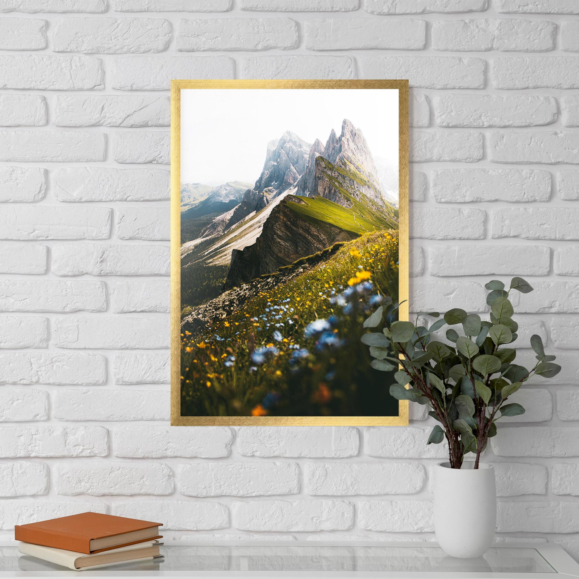 Poster Înrămat Foggy Mountain View mockup 5