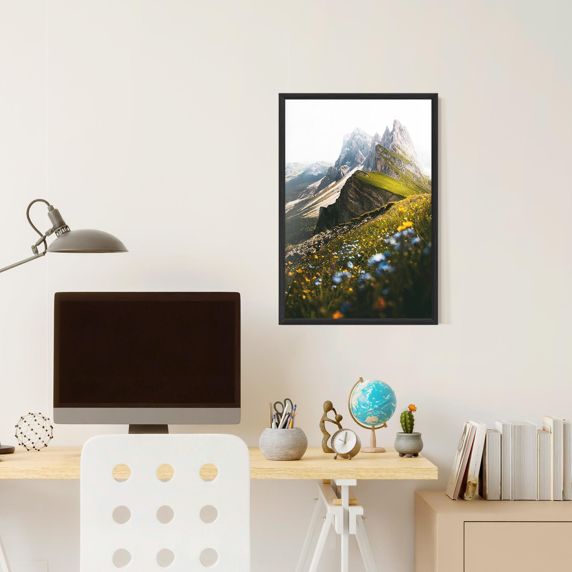 Poster Înrămat Foggy Mountain View mockup 6