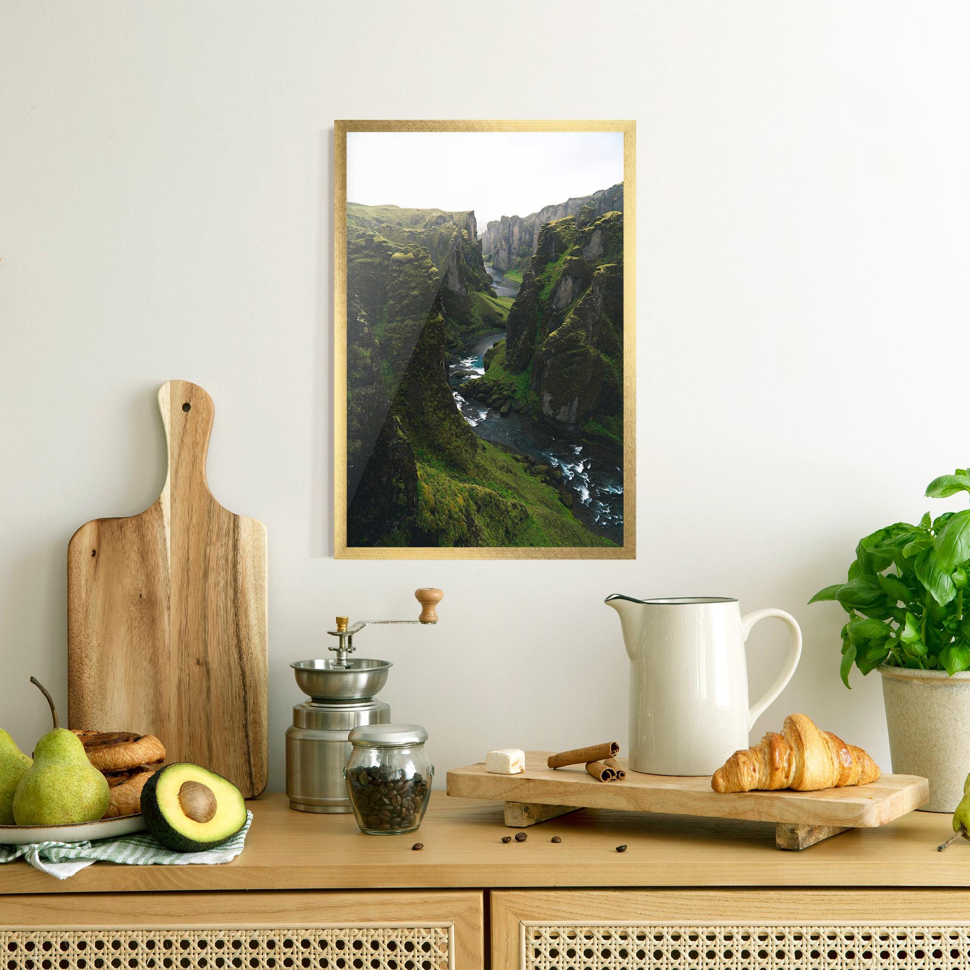 Poster Înrămat Green Beautiful View mockup 8