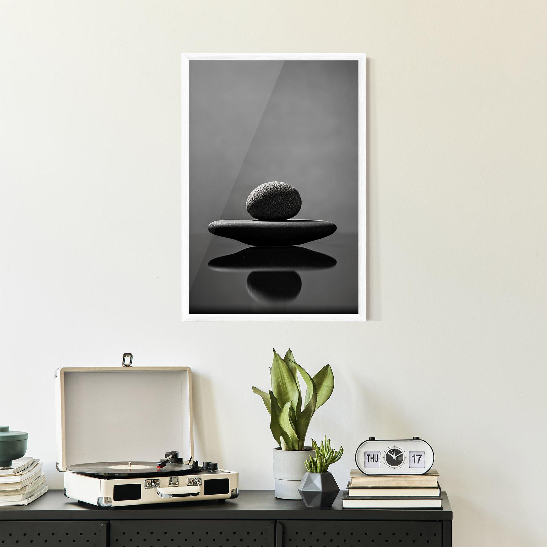 Poster Înrămat Minimalistic Zen Stone mockup 2