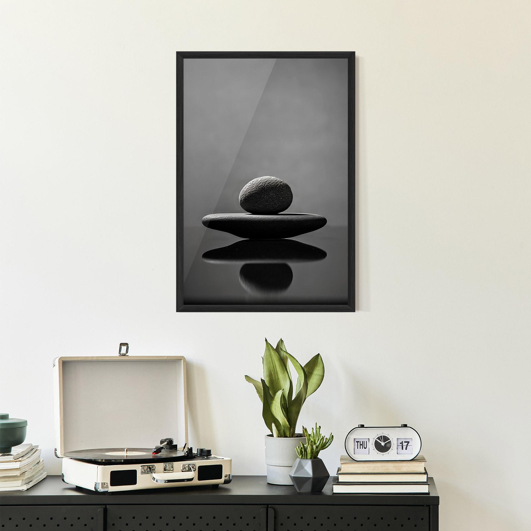 Poster Înrămat Minimalistic Zen Stone mockup 2