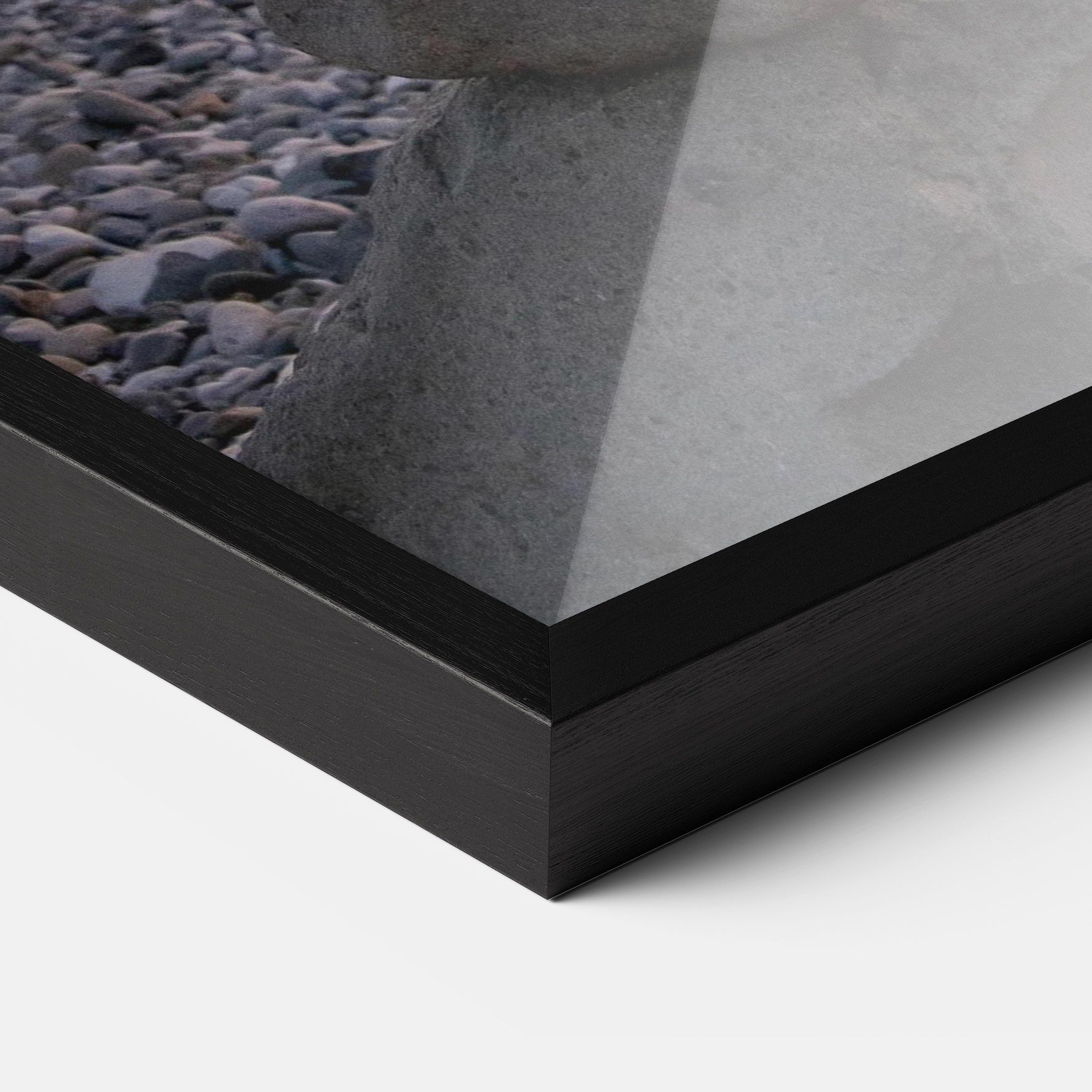 Pebbles Seaside mockup 3