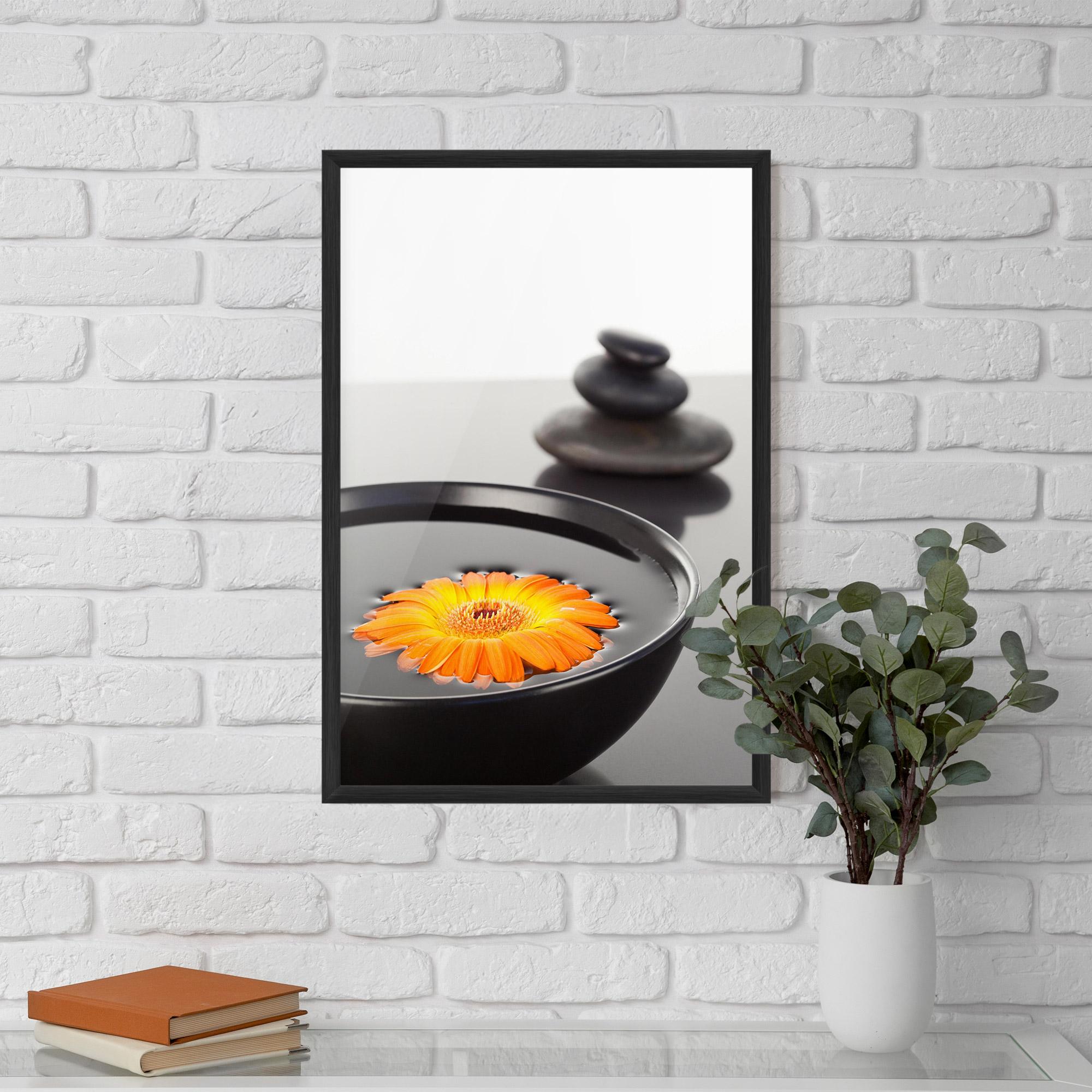 Poster Înrămat Stone Orange Flower mockup 5