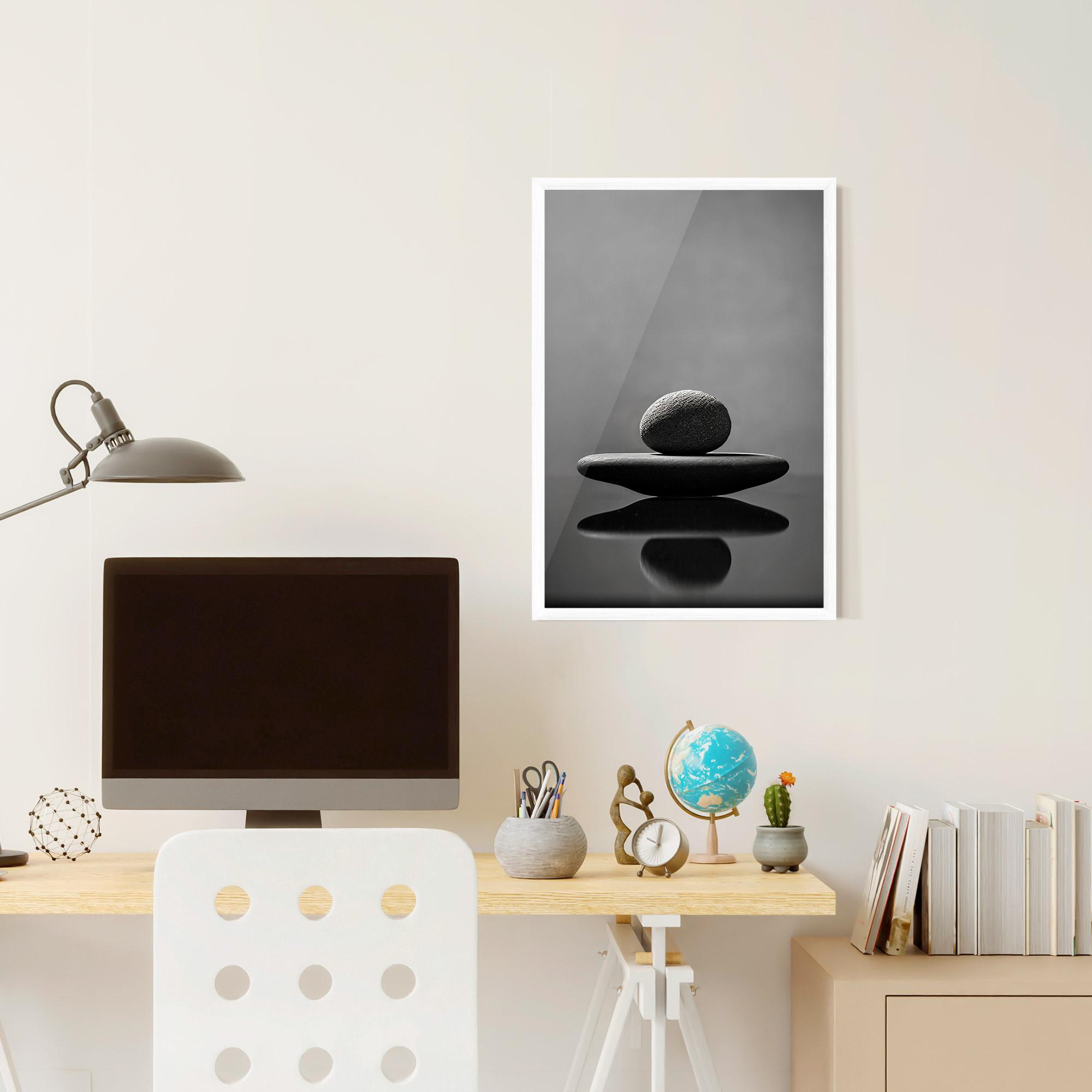 Poster Înrămat Minimalistic Zen Stone mockup 6