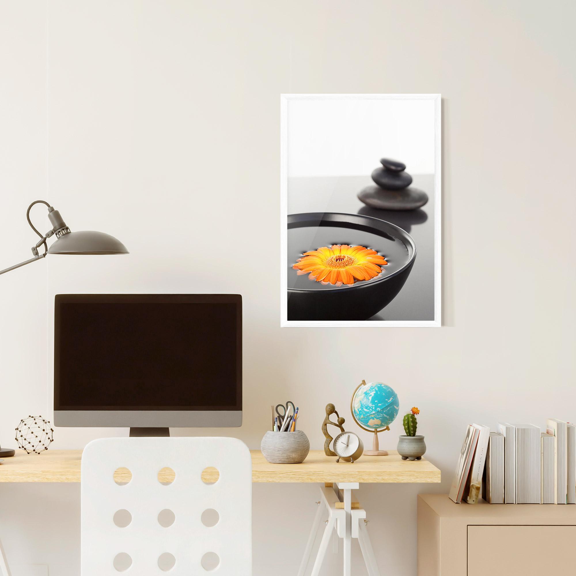 Poster Înrămat Stone Orange Flower mockup 6