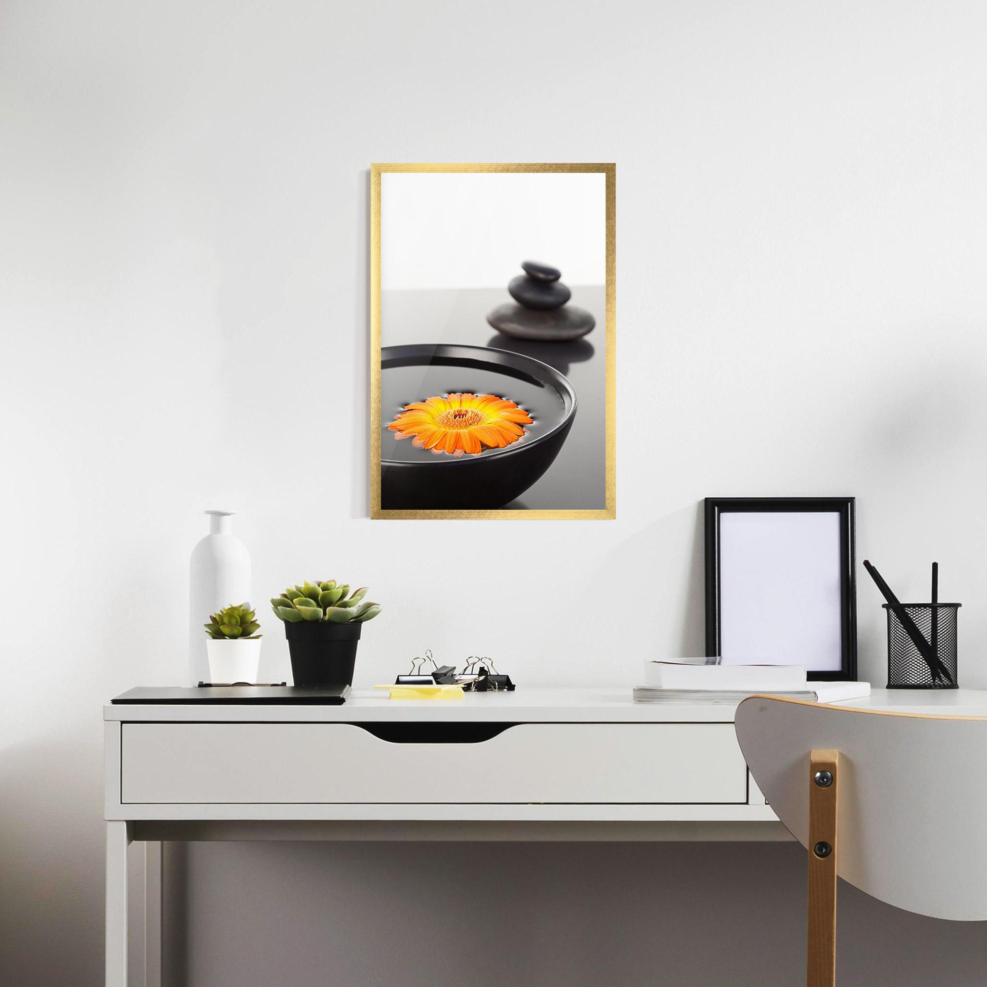 Poster Înrămat Stone Orange Flower mockup 7