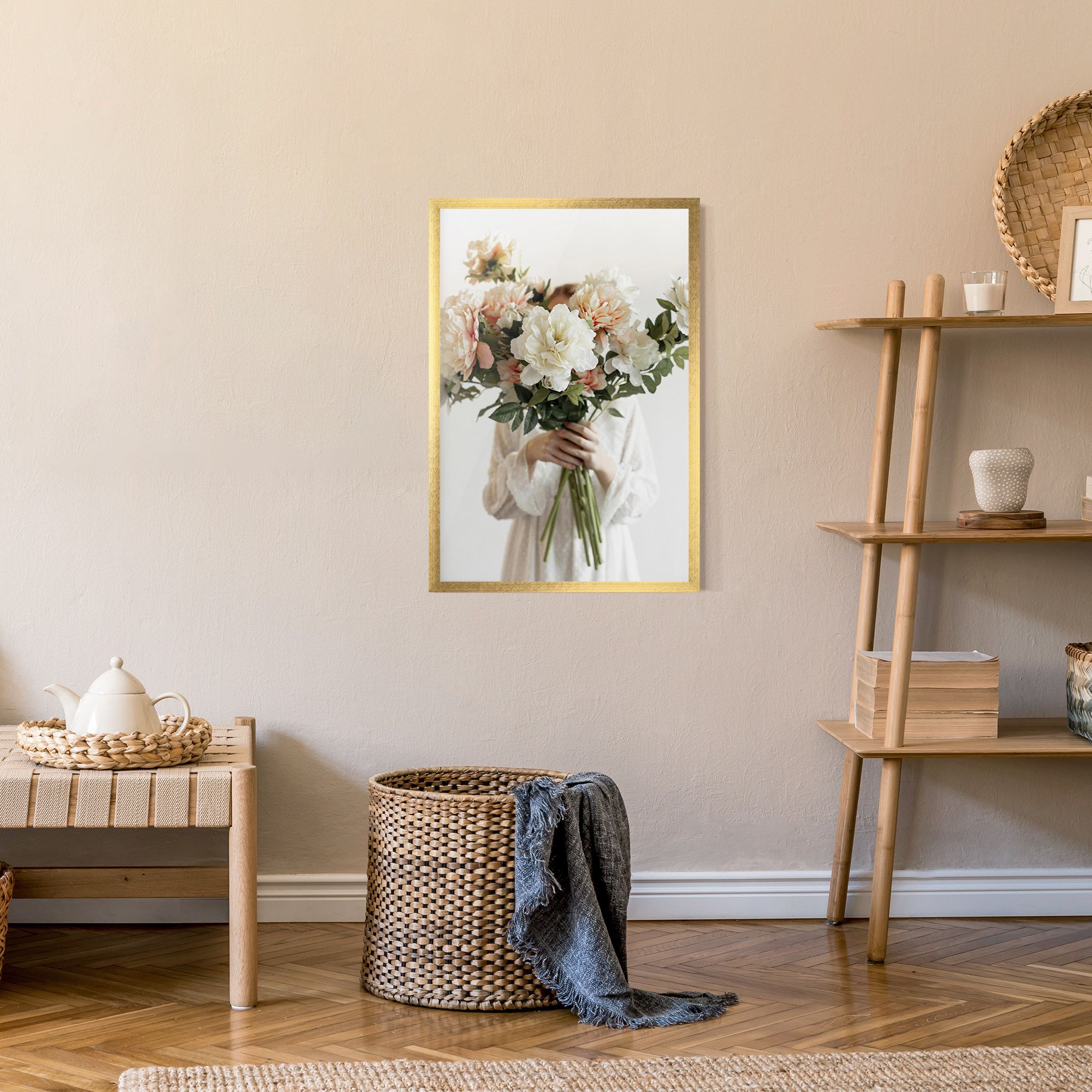 Bouquet Holding mockup 9