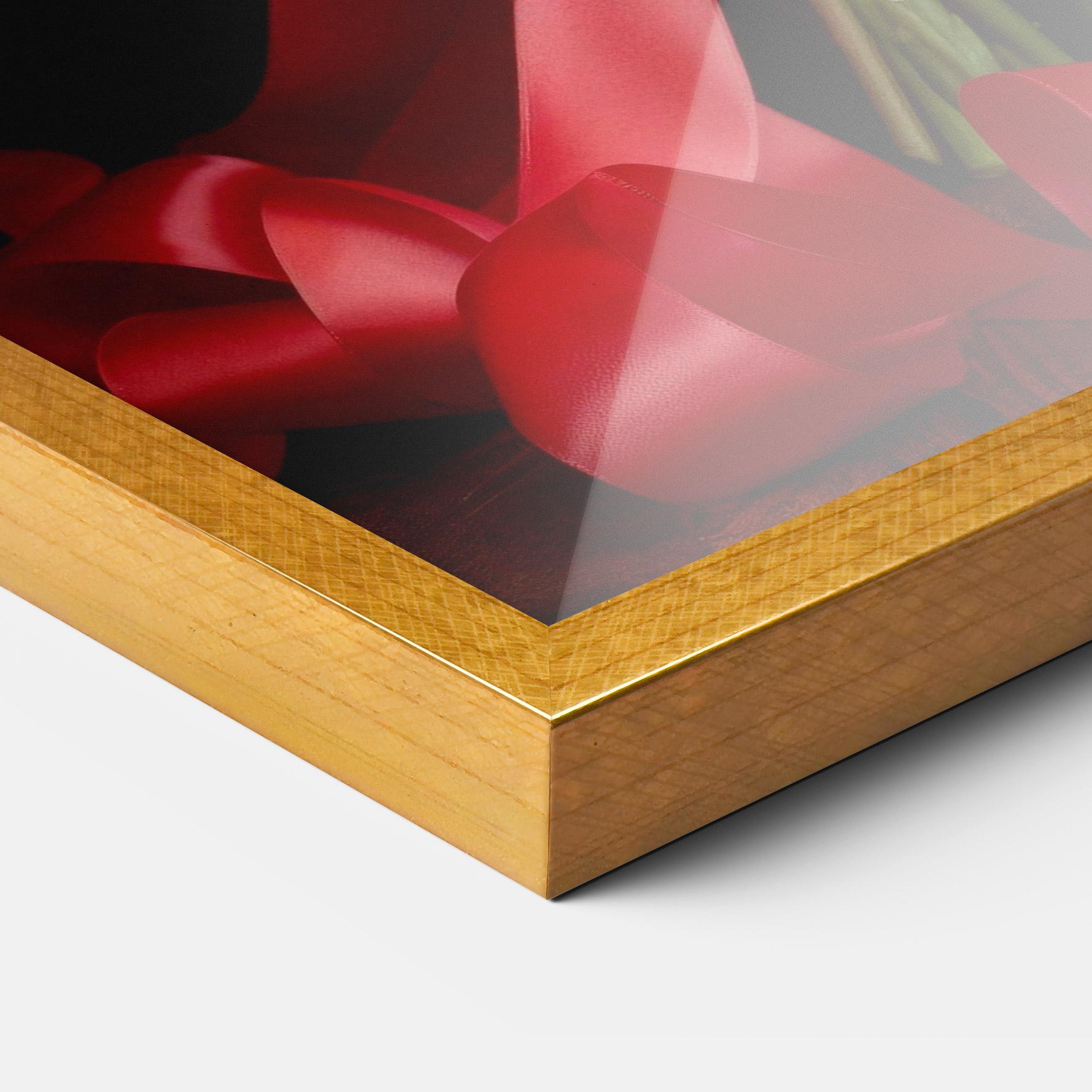 Poster Înrămat Beautiful Red Roses Bouquet mockup 3