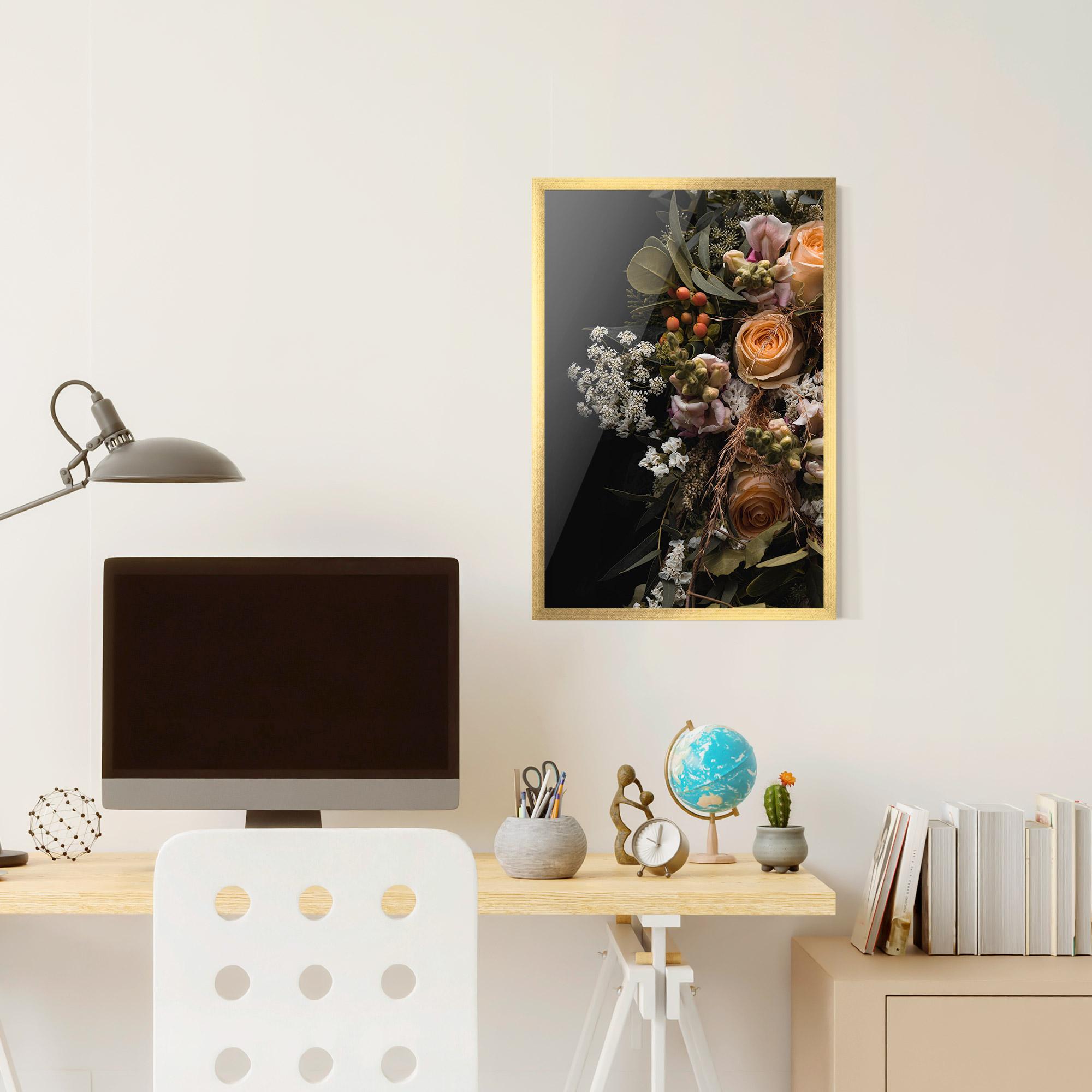 Poster Înrămat Dark Flower Bouquet mockup 6
