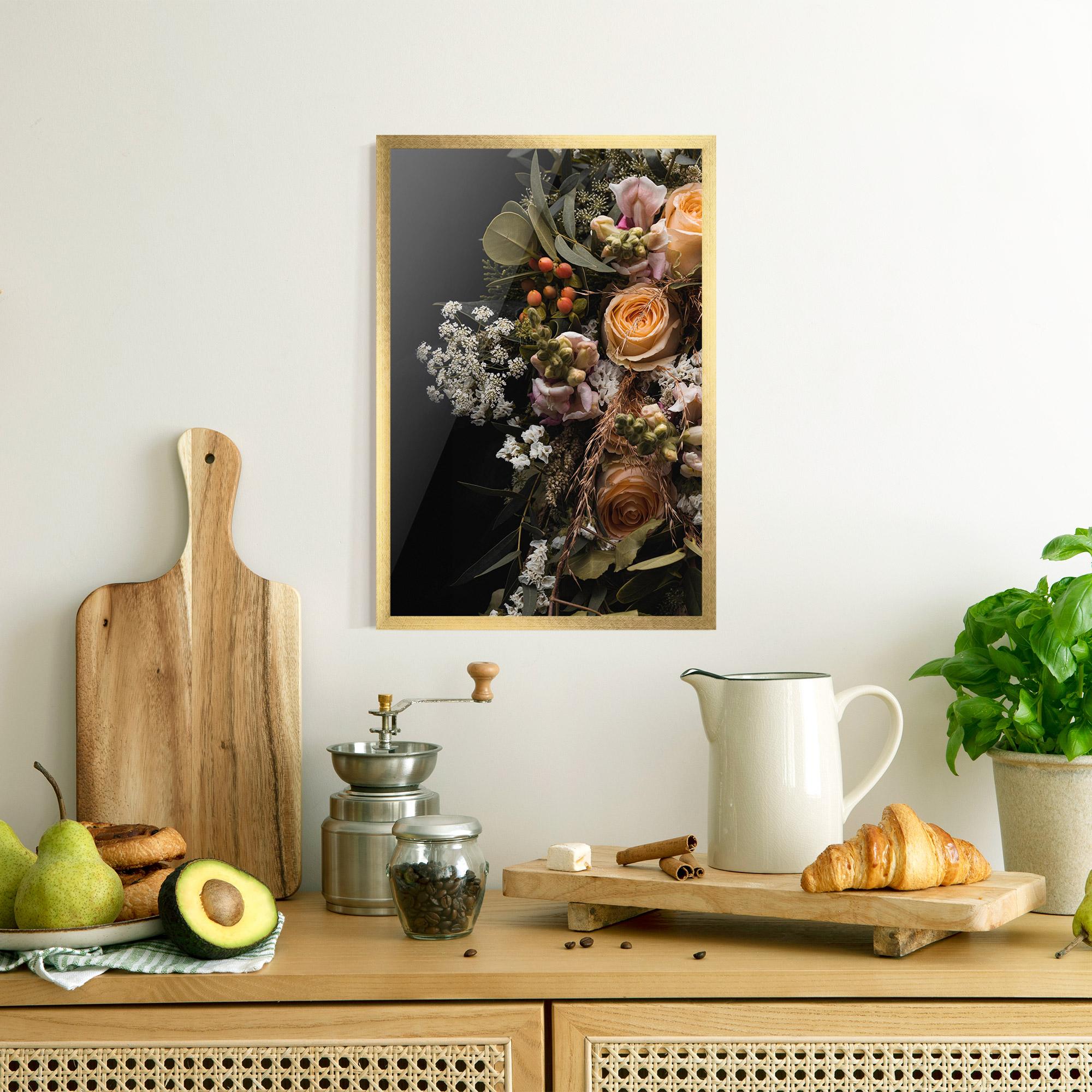 Poster Înrămat Dark Flower Bouquet mockup 8