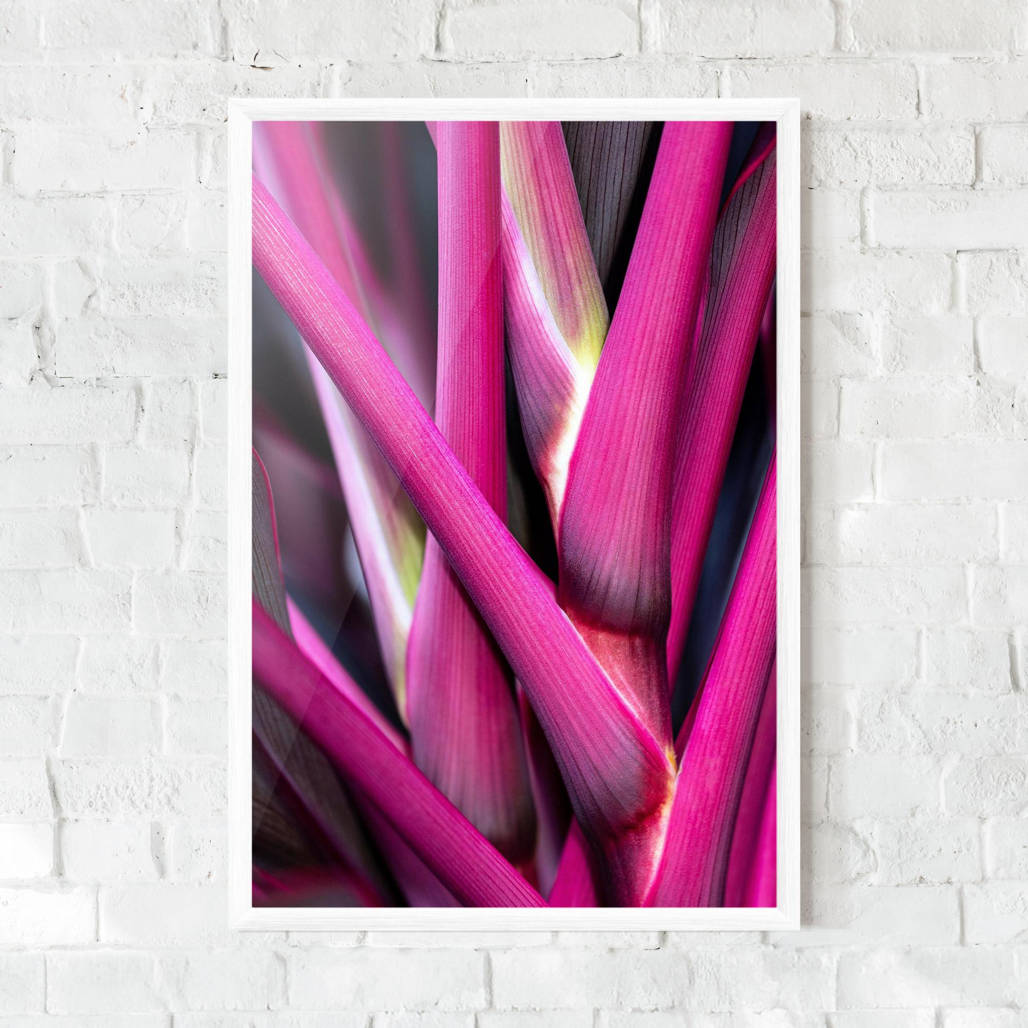 Poster Înrămat Purple Exotic Plant mockup 0