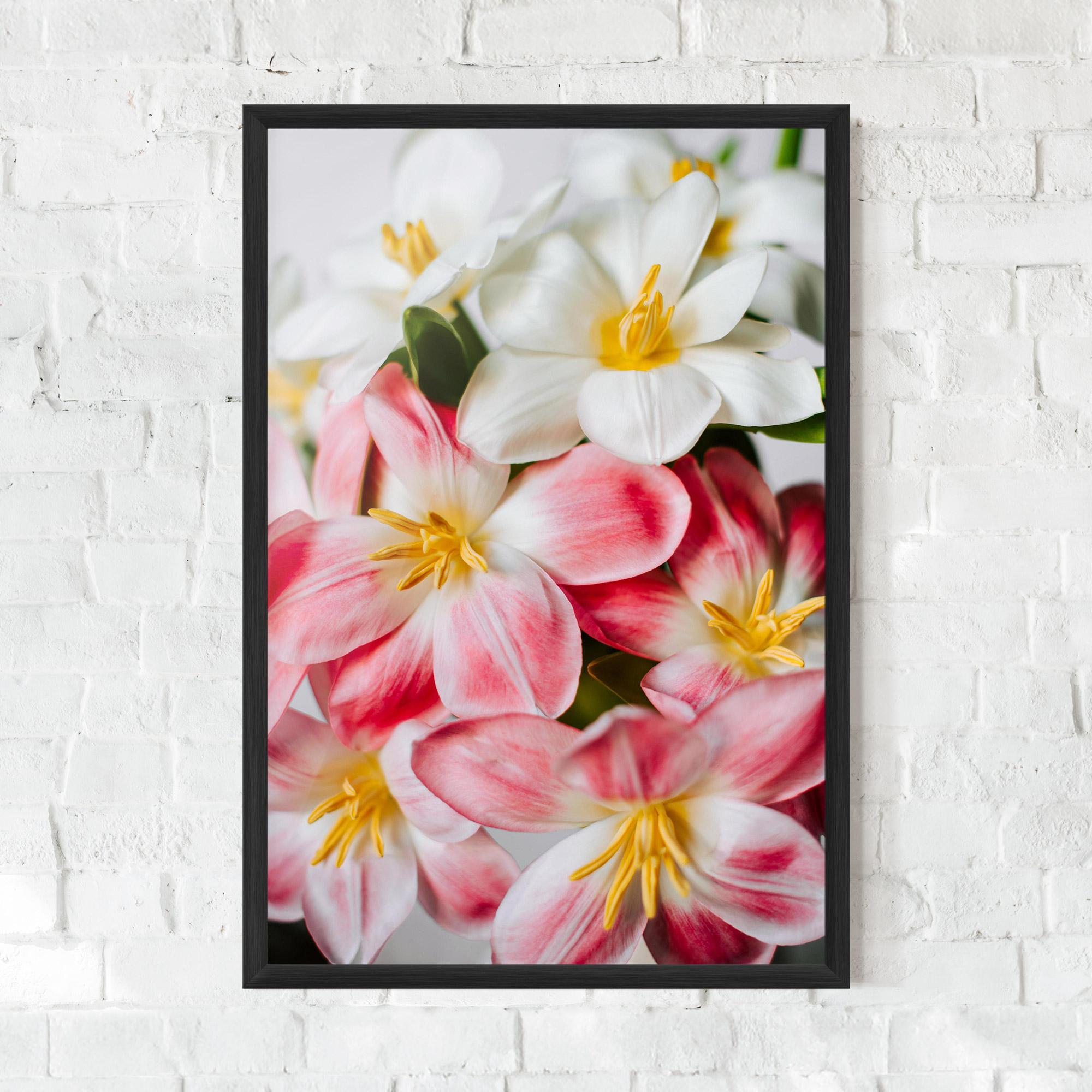 Poster Înrămat Beautiful Exotic Flower mockup 0