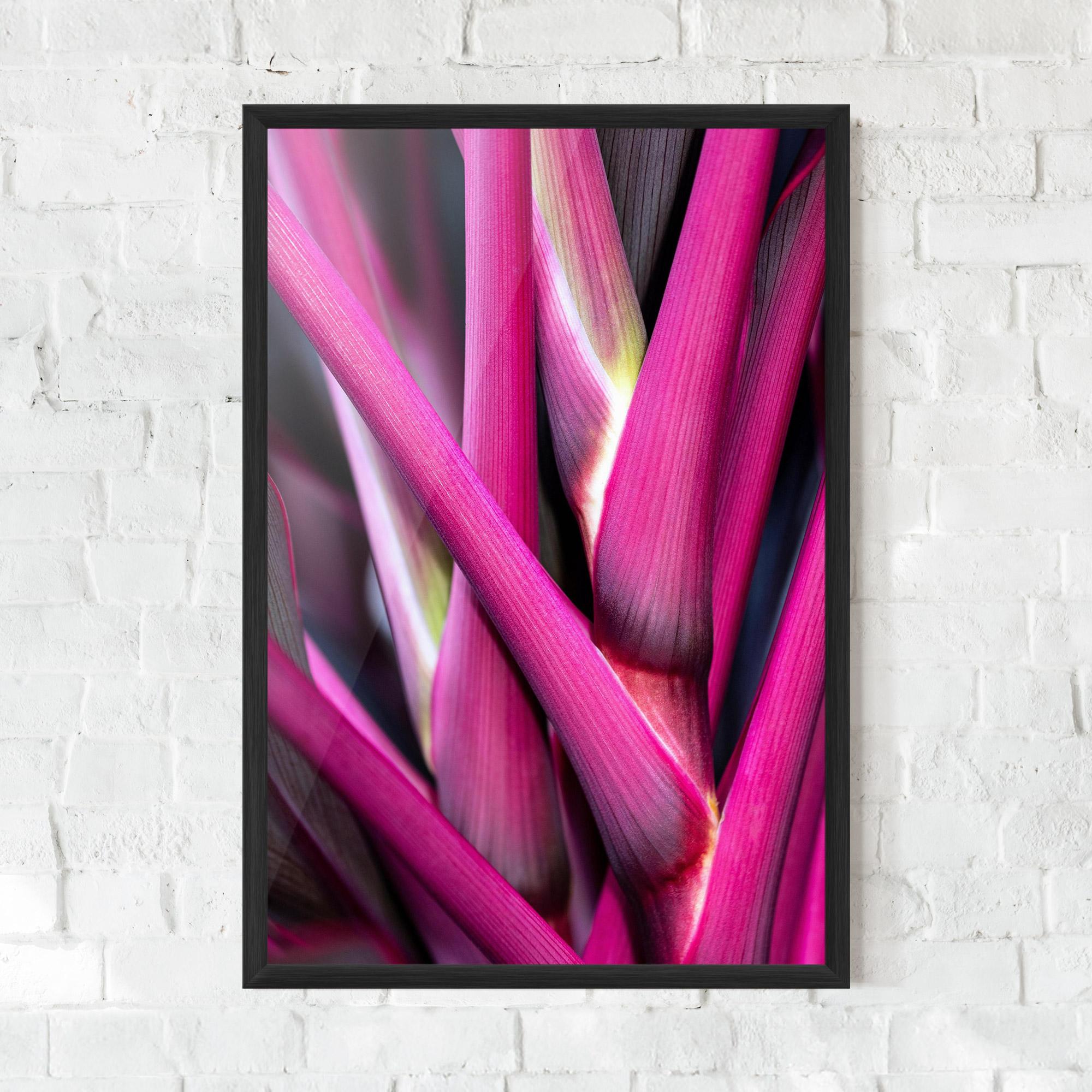 Poster Înrămat Purple Exotic Plant mockup 0