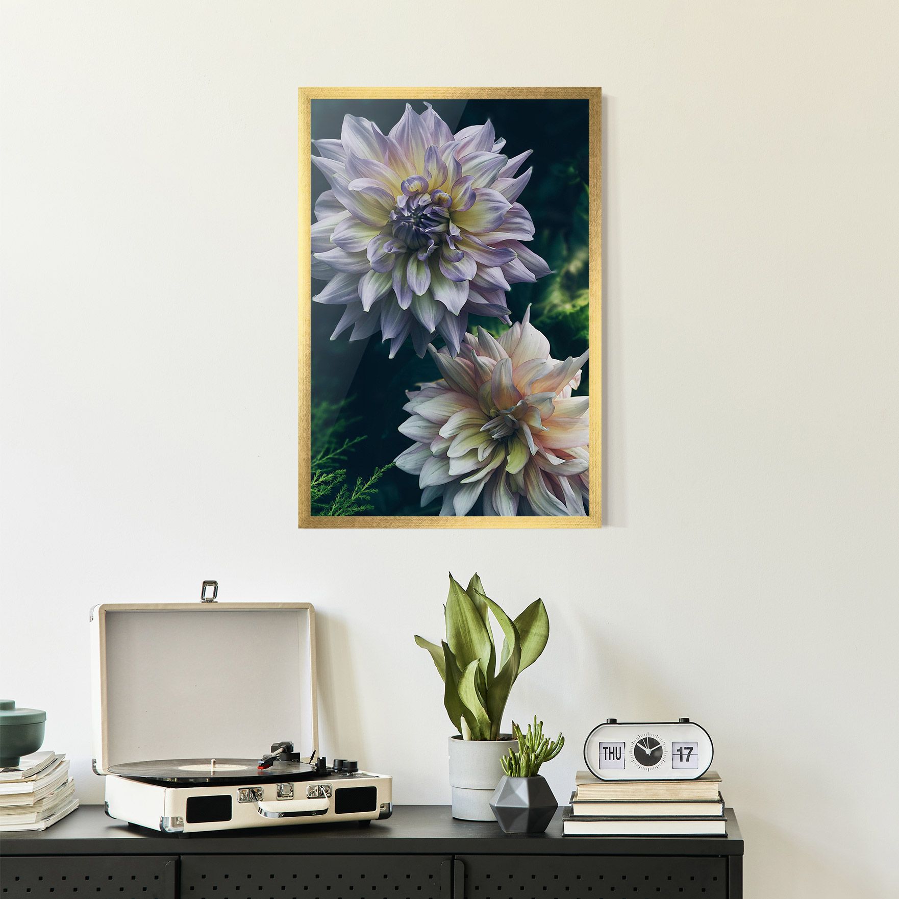 Dahlia Flowers mockup 2