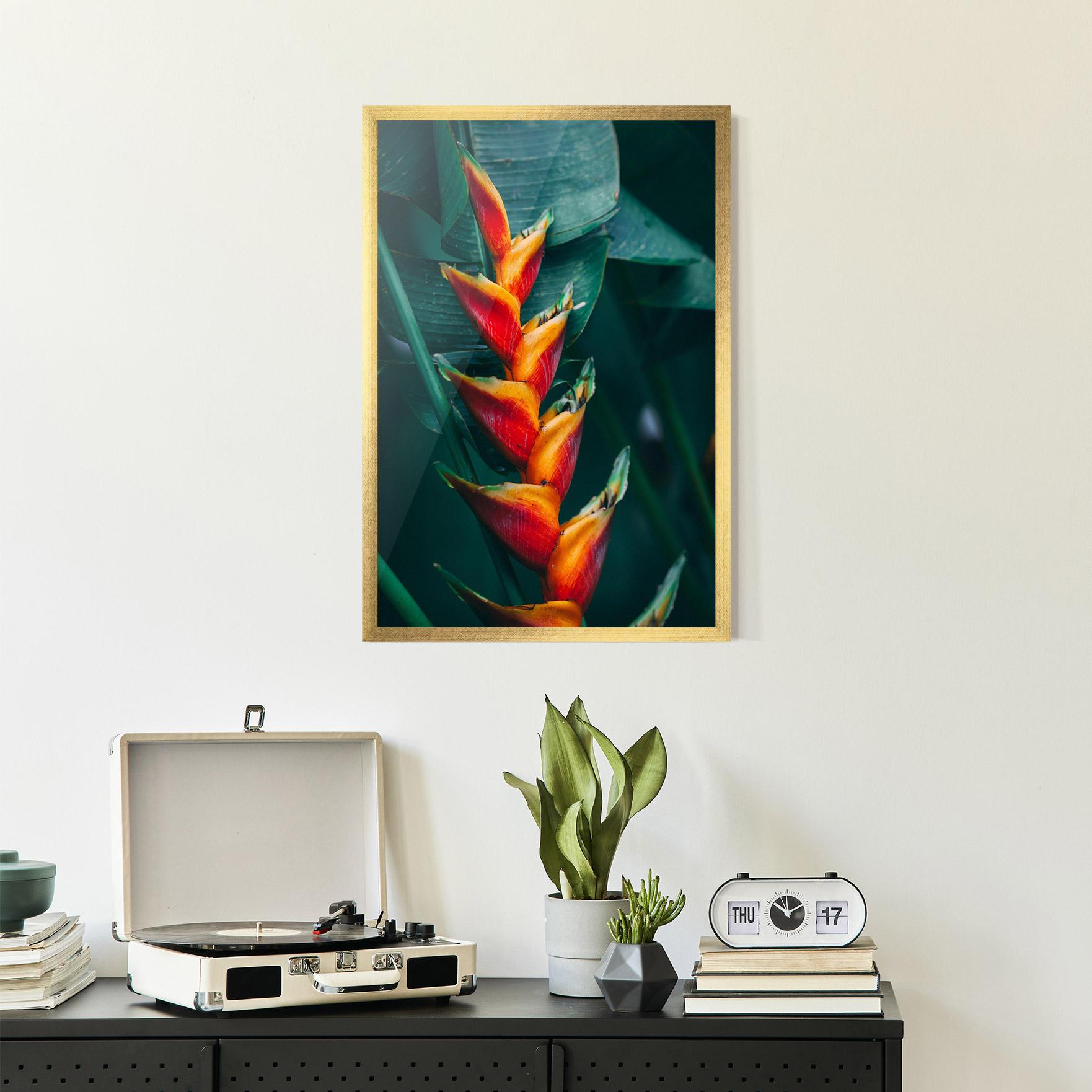 Poster Înrămat Red Orange Exotic mockup 2