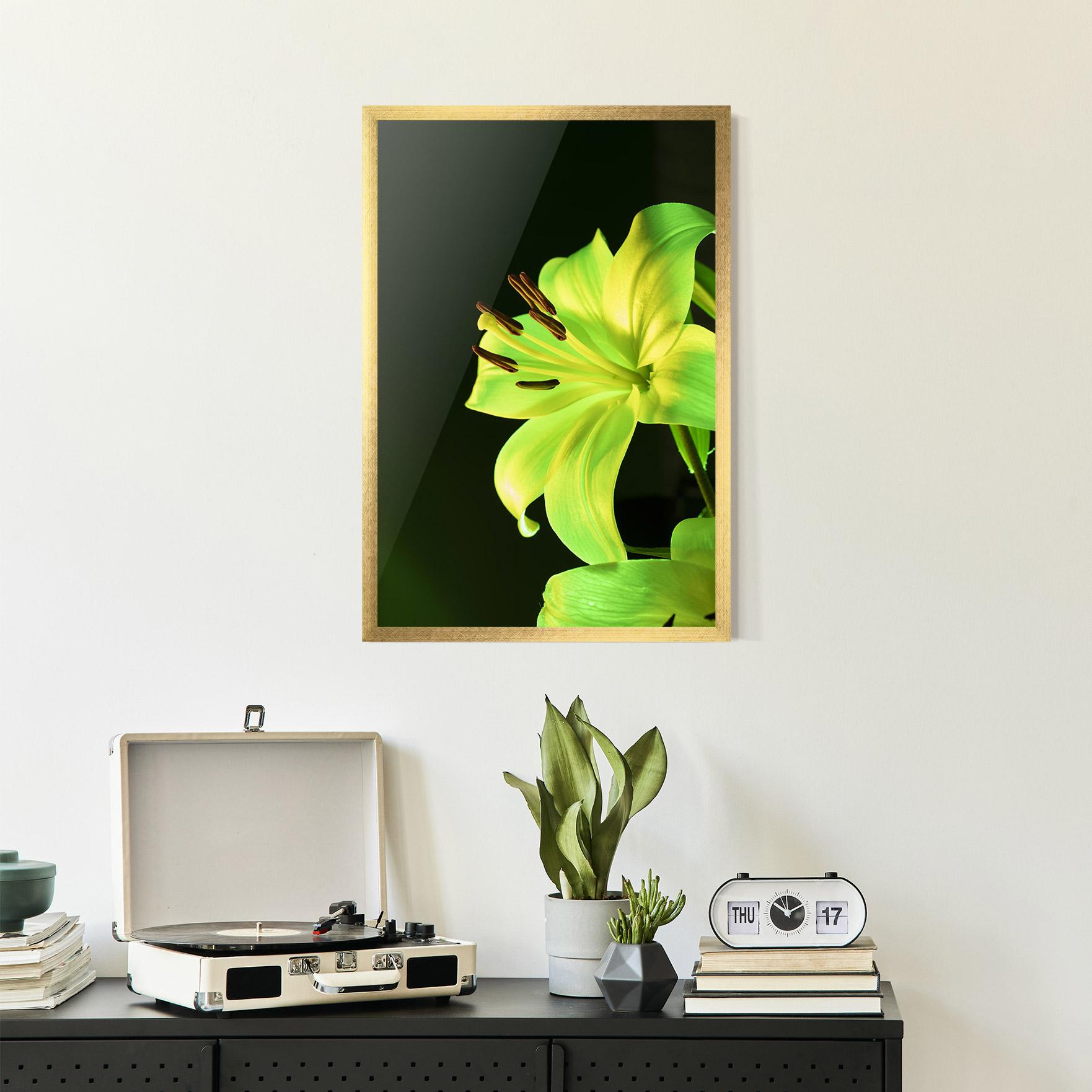 Poster Înrămat Yellow Green Exotic mockup 2