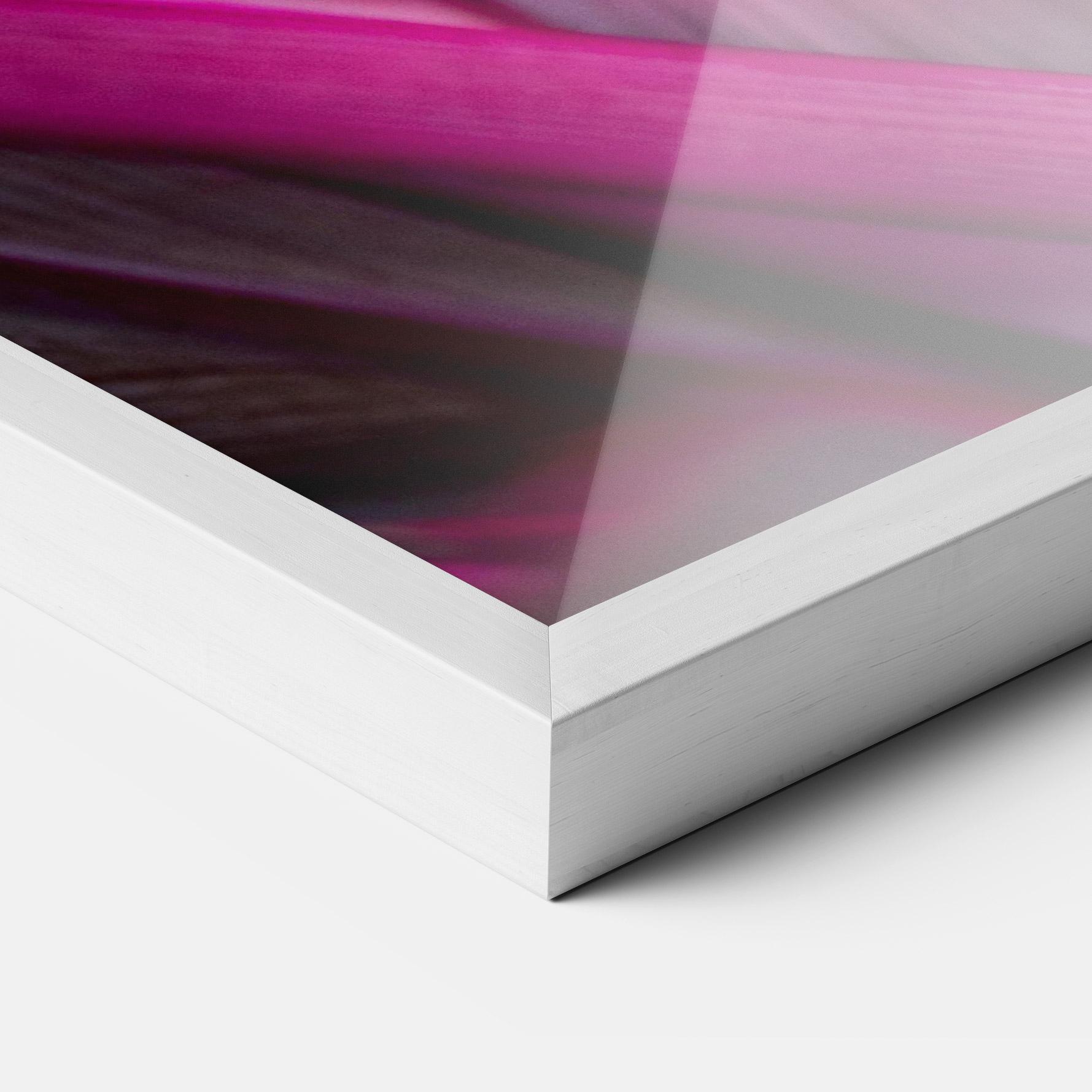 Poster Înrămat Purple Exotic Plant mockup 3