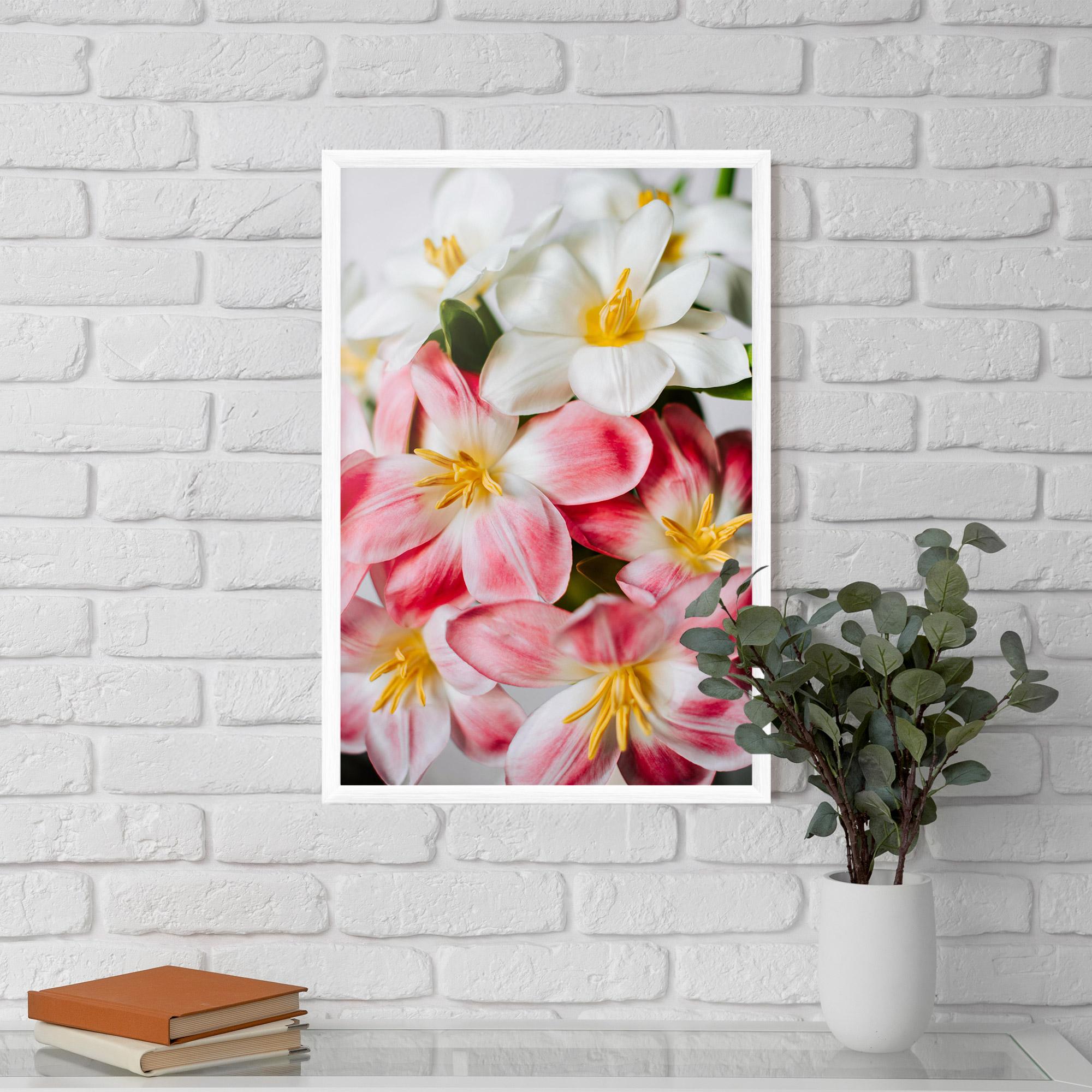 Poster Înrămat Beautiful Exotic Flower mockup 5