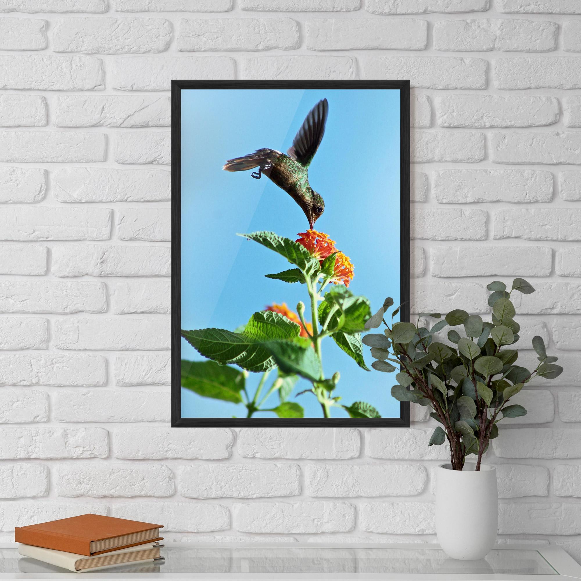 Poster Înrămat Bird Exotic Flower mockup 5