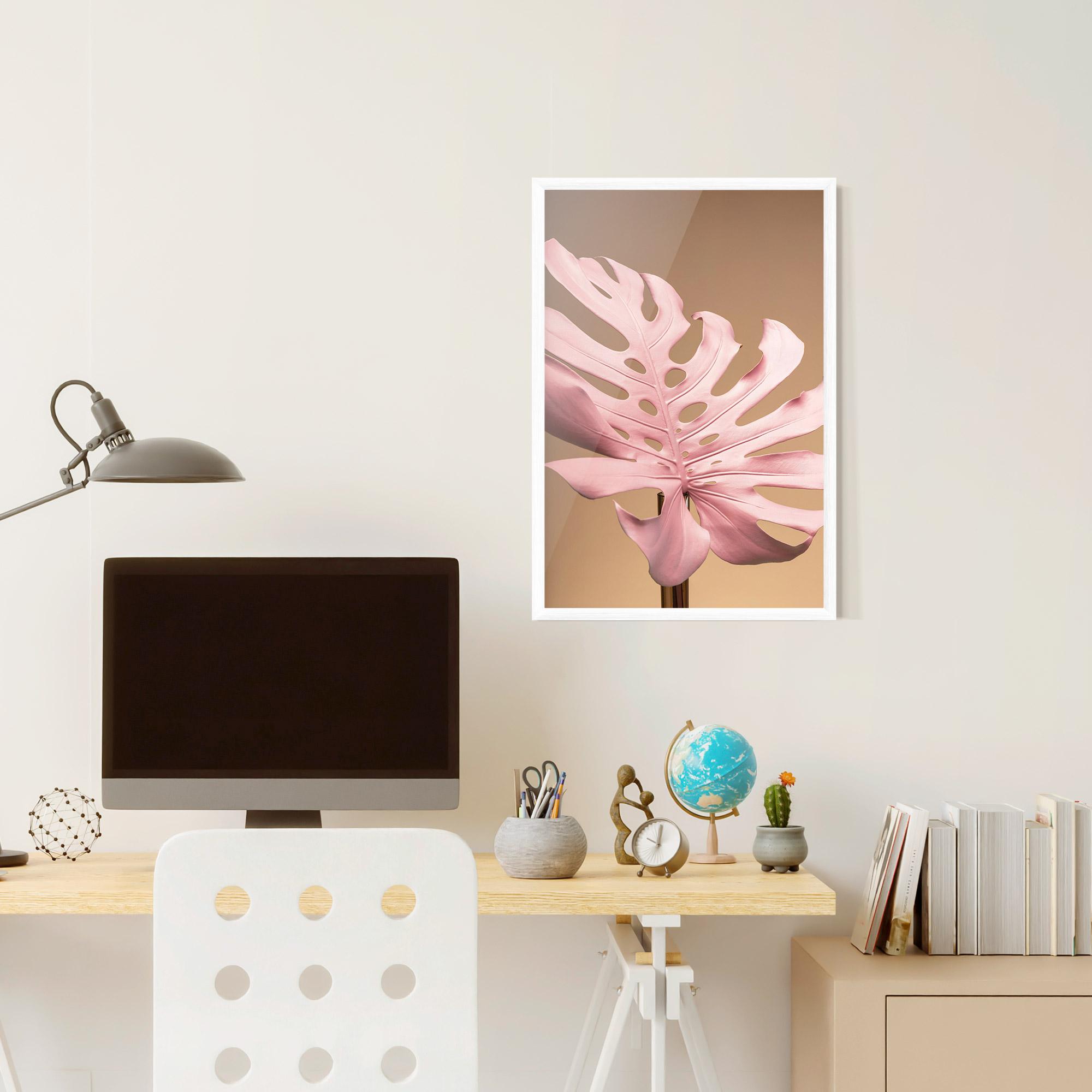 Poster Înrămat Exotic Pink Leaf mockup 6