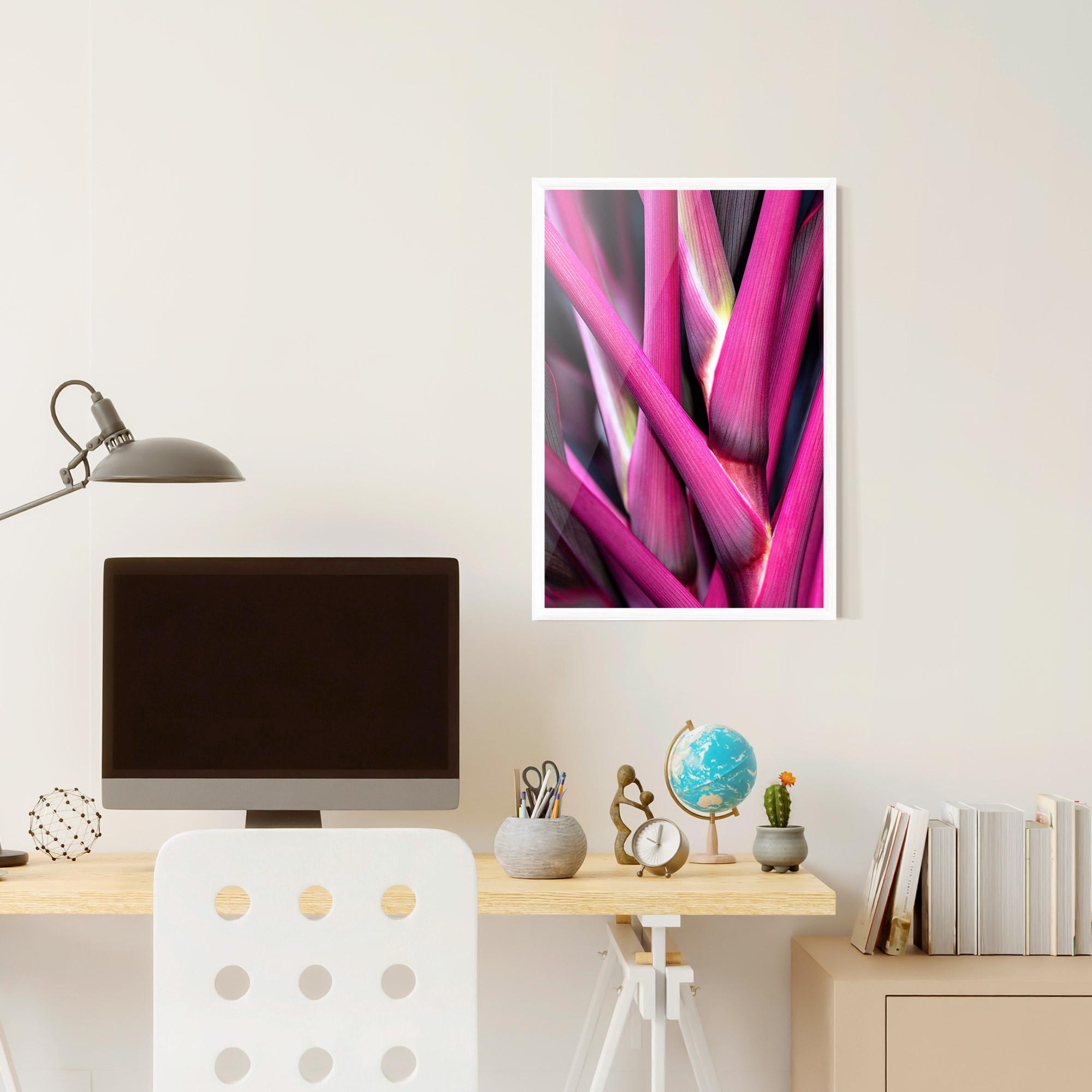 Poster Înrămat Purple Exotic Plant mockup 6
