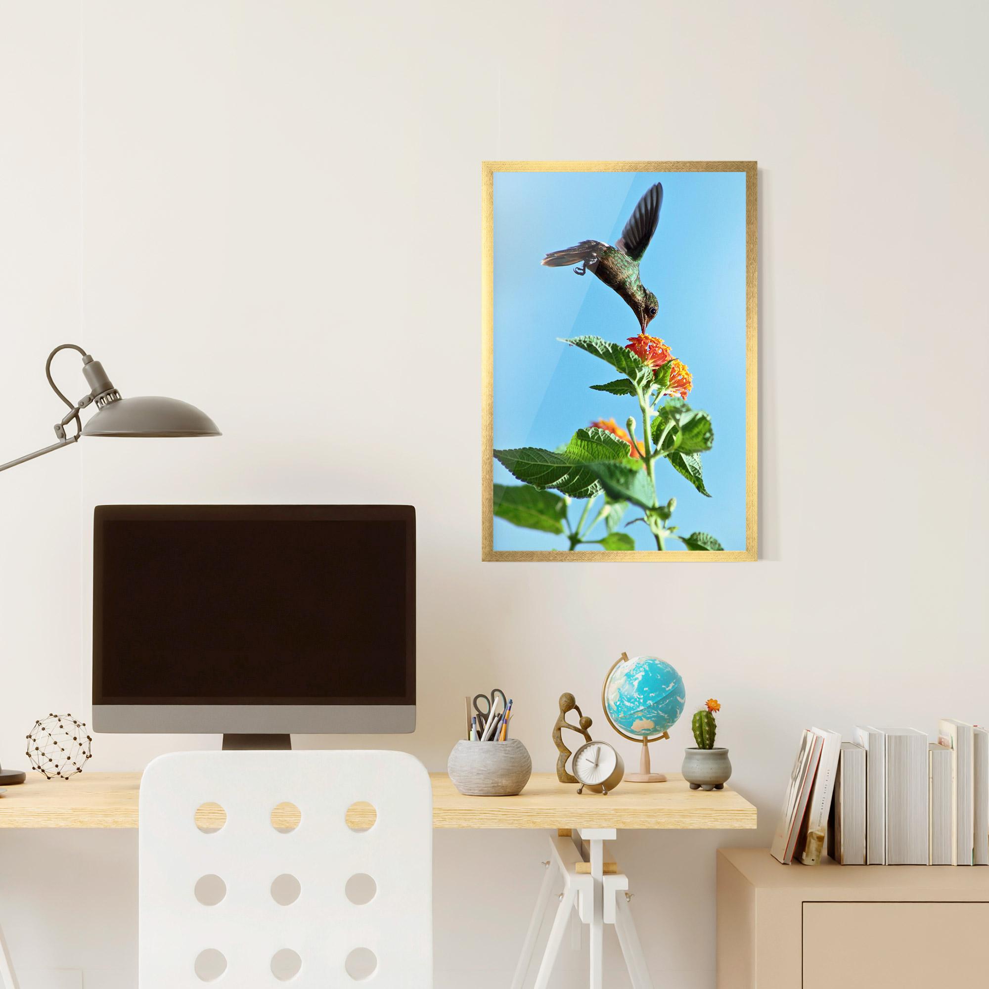 Poster Înrămat Bird Exotic Flower mockup 6