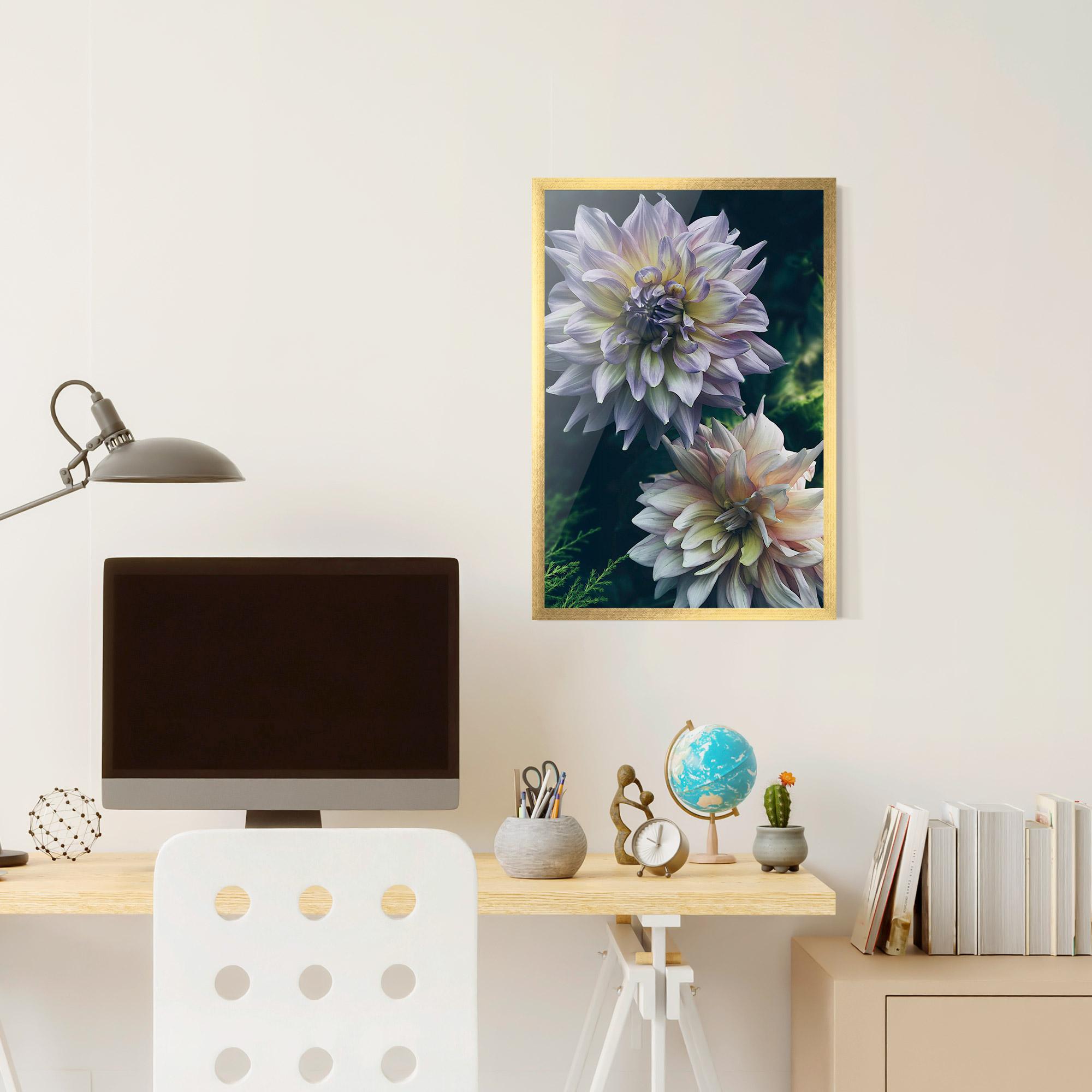 Poster Înrămat Dahlia Flowers mockup 6
