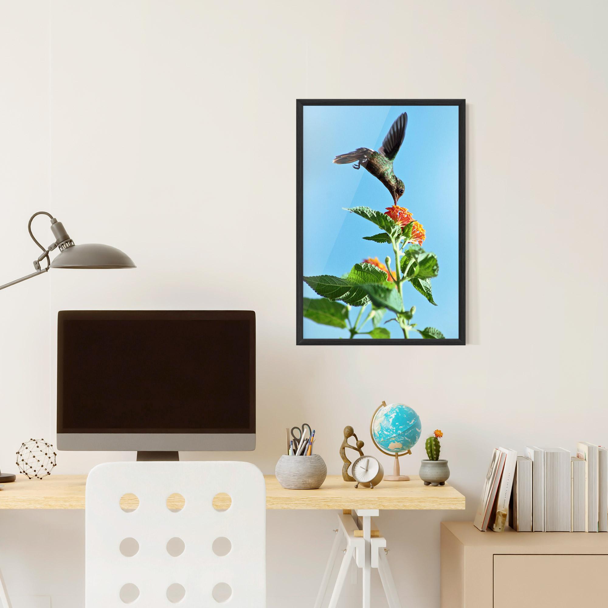 Poster Înrămat Bird Exotic Flower mockup 6