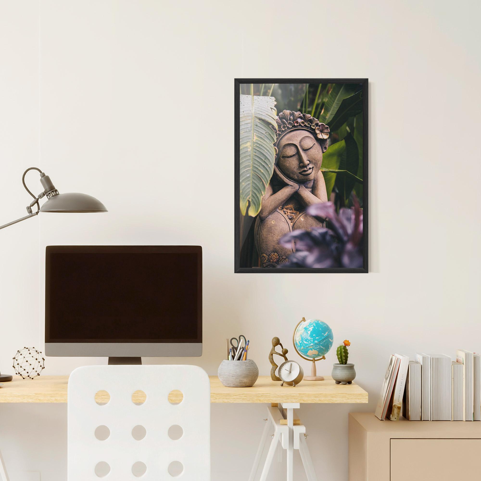Poster Înrămat Exotic Statue mockup 6