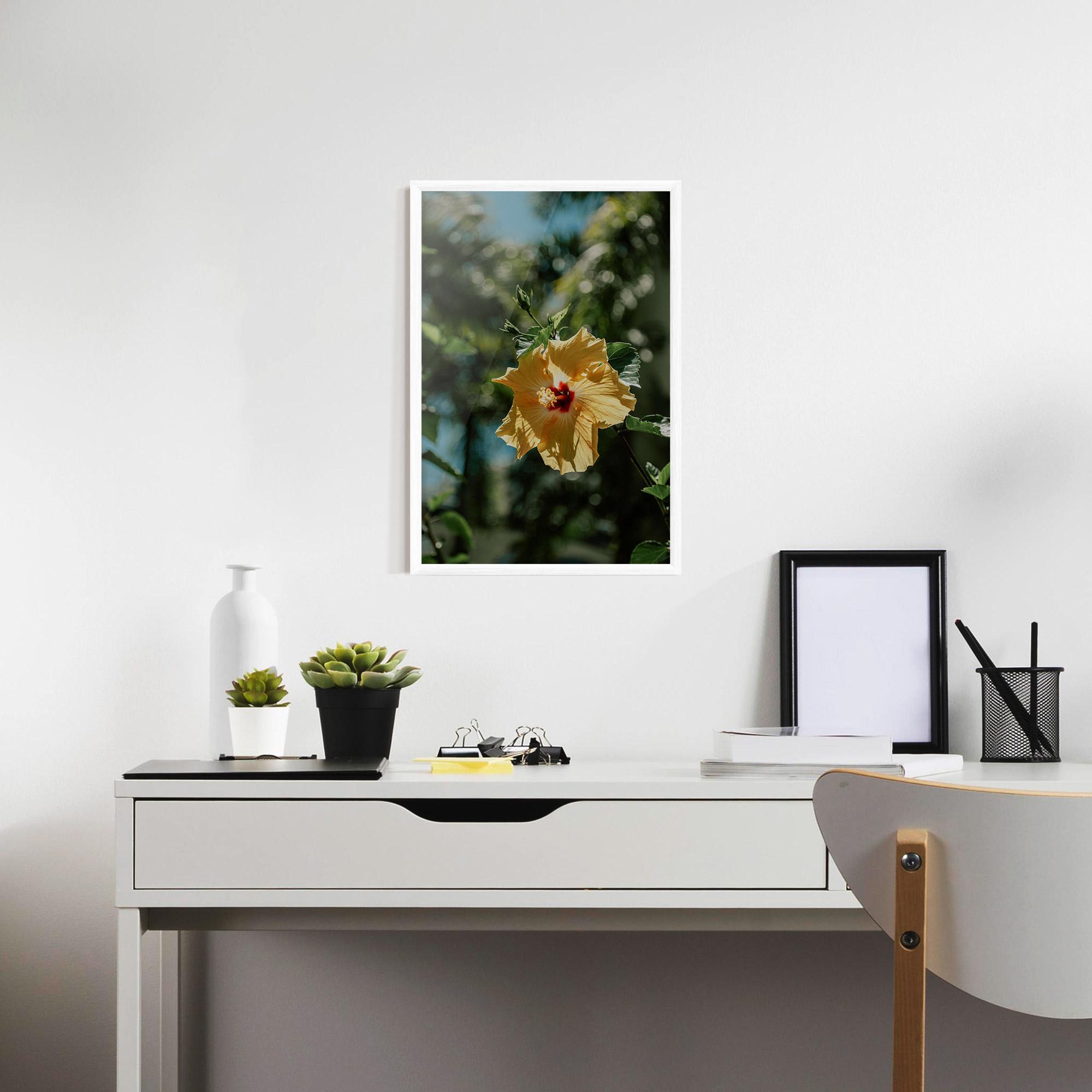 Poster Înrămat Yellow Pretty Exotic mockup 7