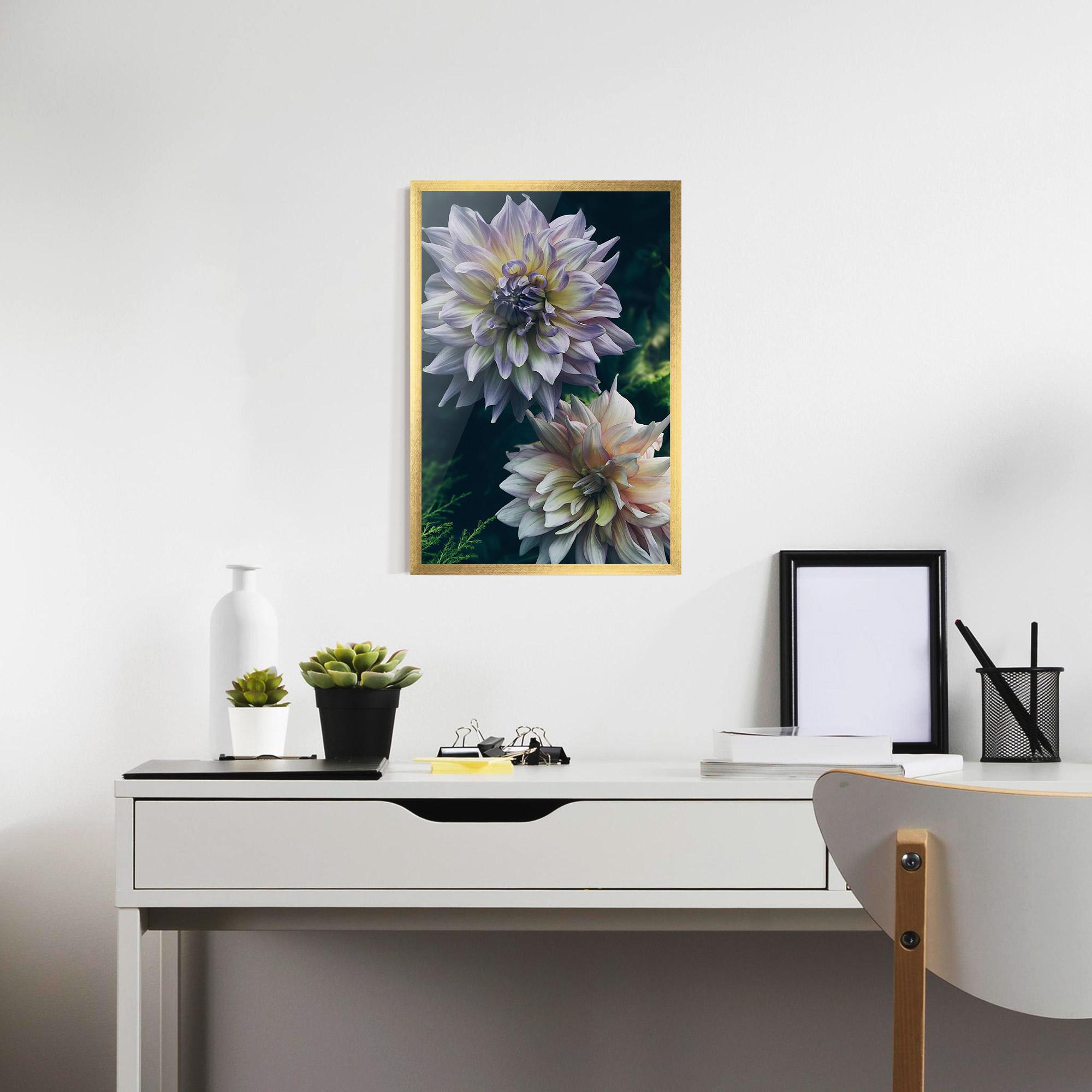 Poster Înrămat Dahlia Flowers mockup 7
