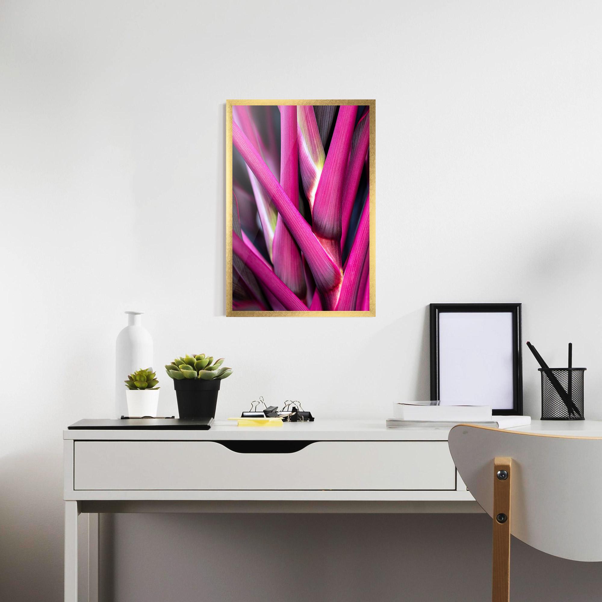 Poster Înrămat Purple Exotic Plant mockup 7