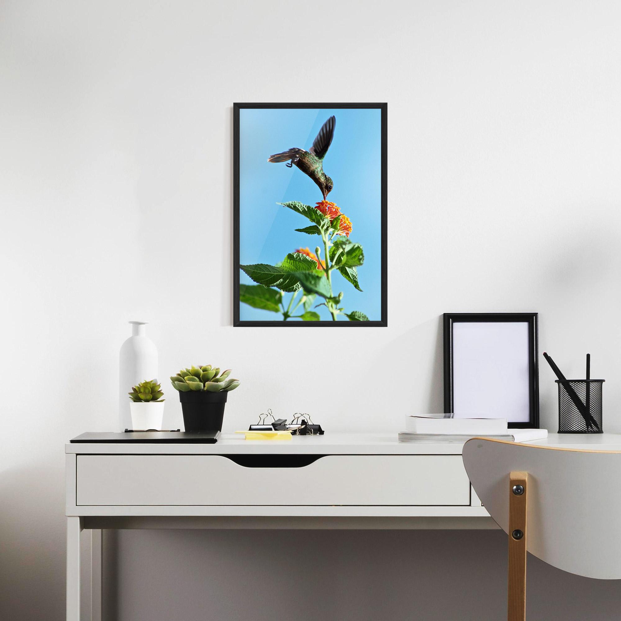 Poster Înrămat Bird Exotic Flower mockup 7