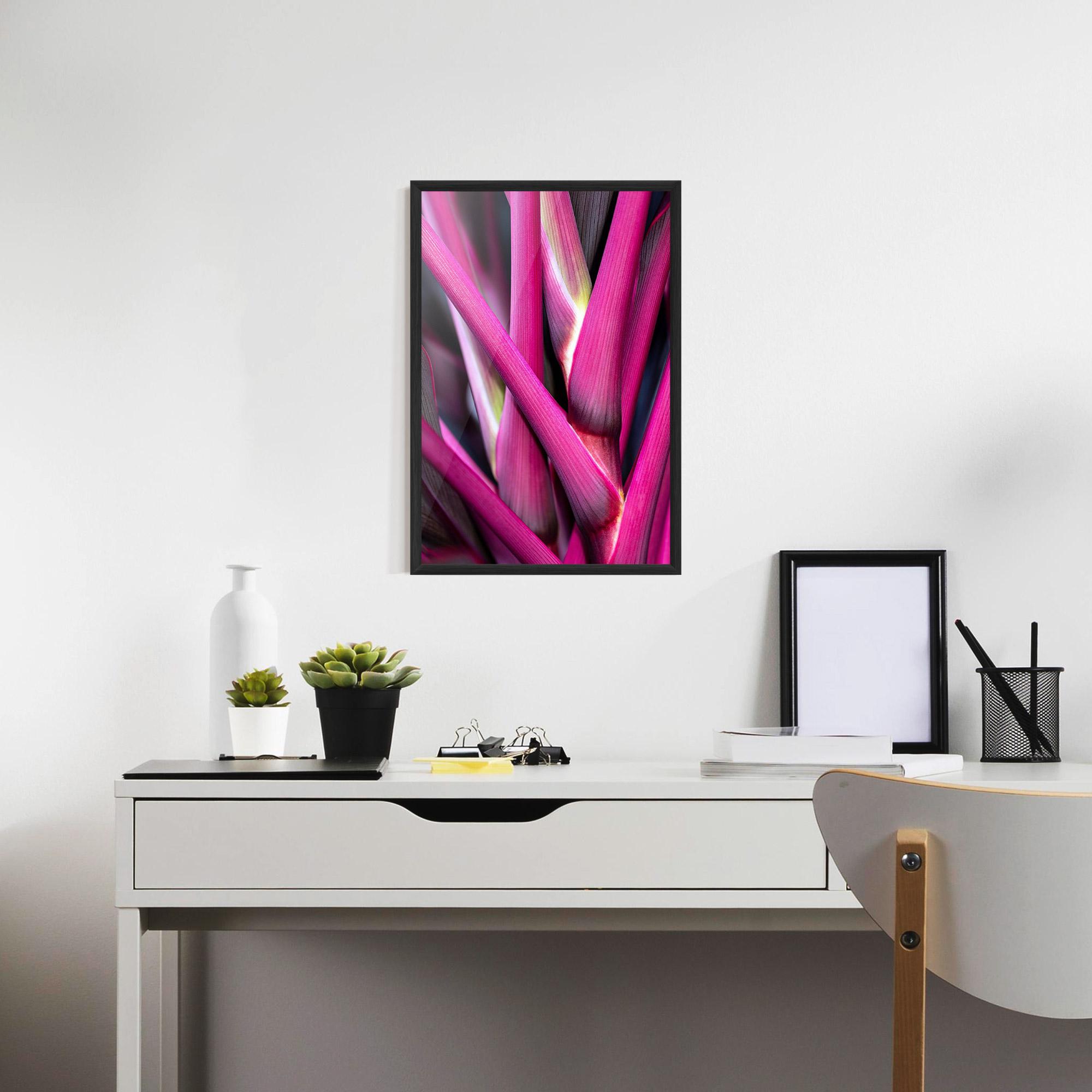 Poster Înrămat Purple Exotic Plant mockup 7