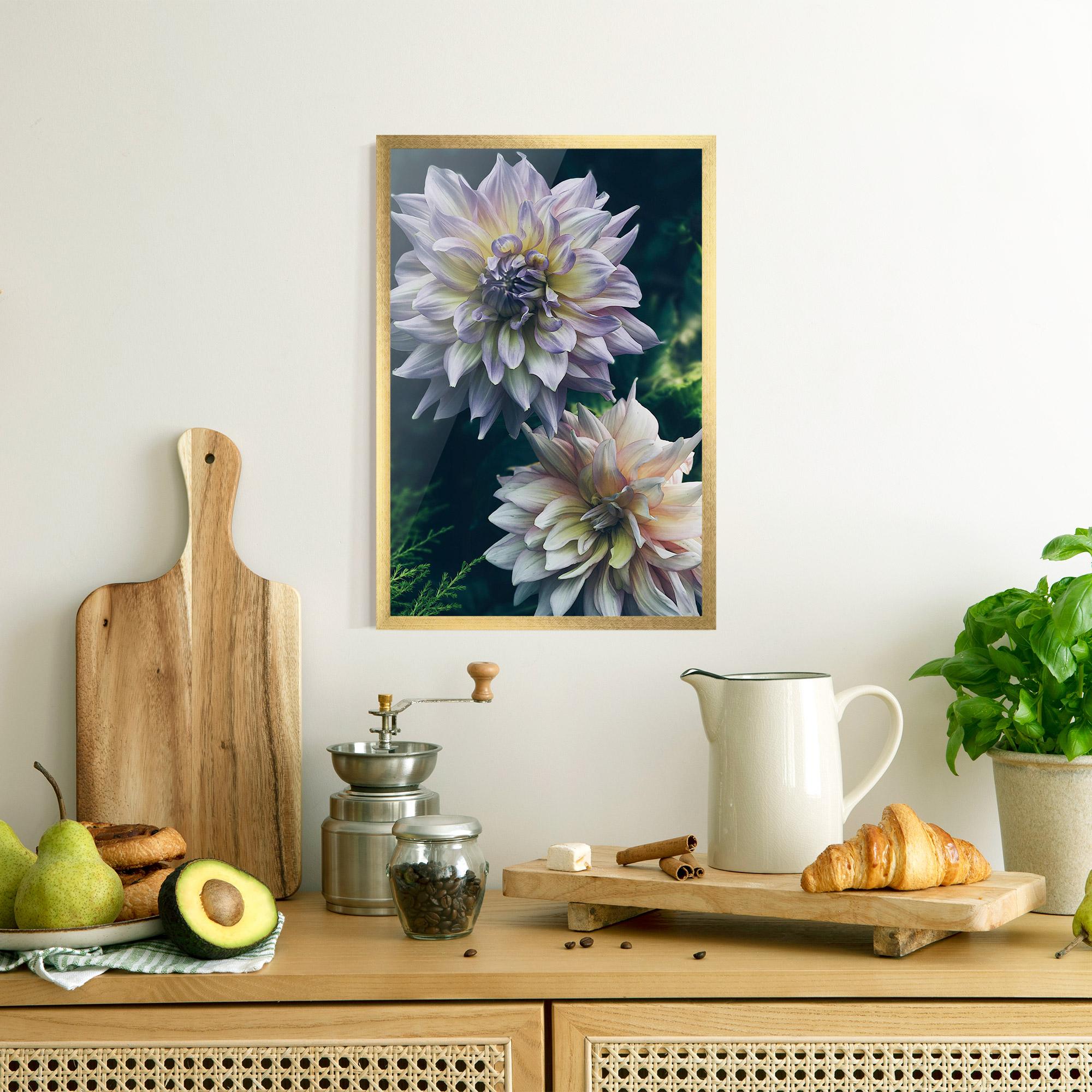 Poster Înrămat Dahlia Flowers mockup 8