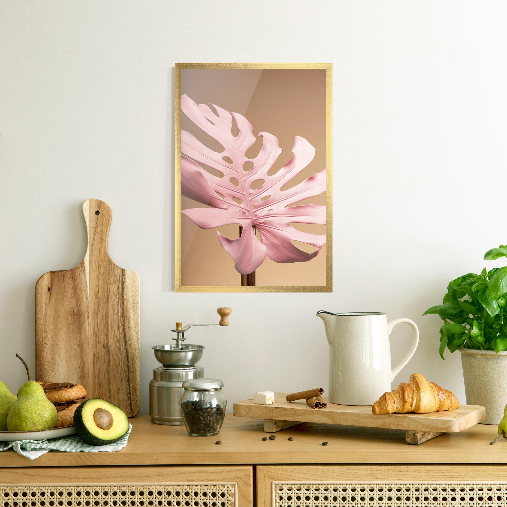 Poster Înrămat Exotic Pink Leaf mockup 8