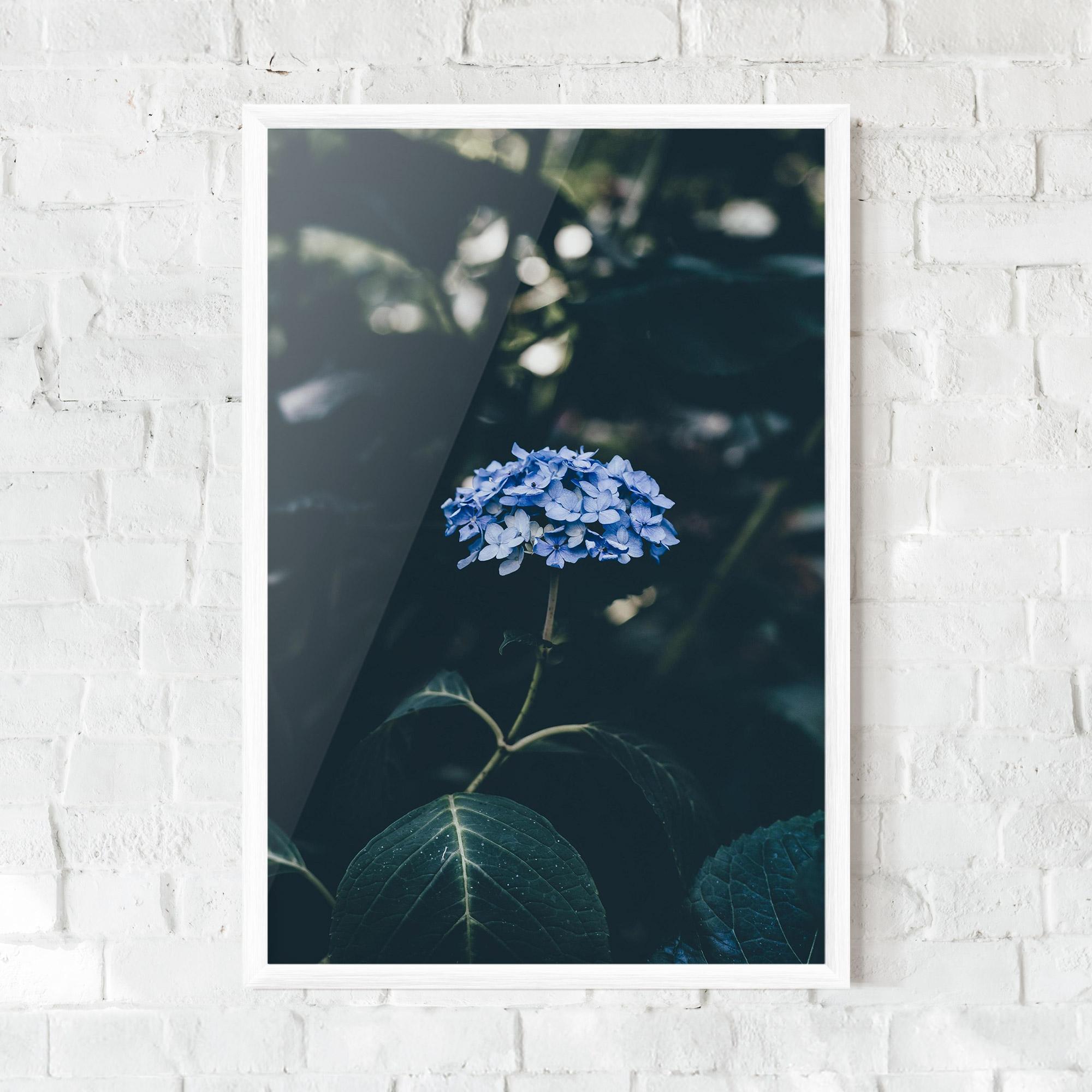 Poster Înrămat Forest Blue Flower mockup 0