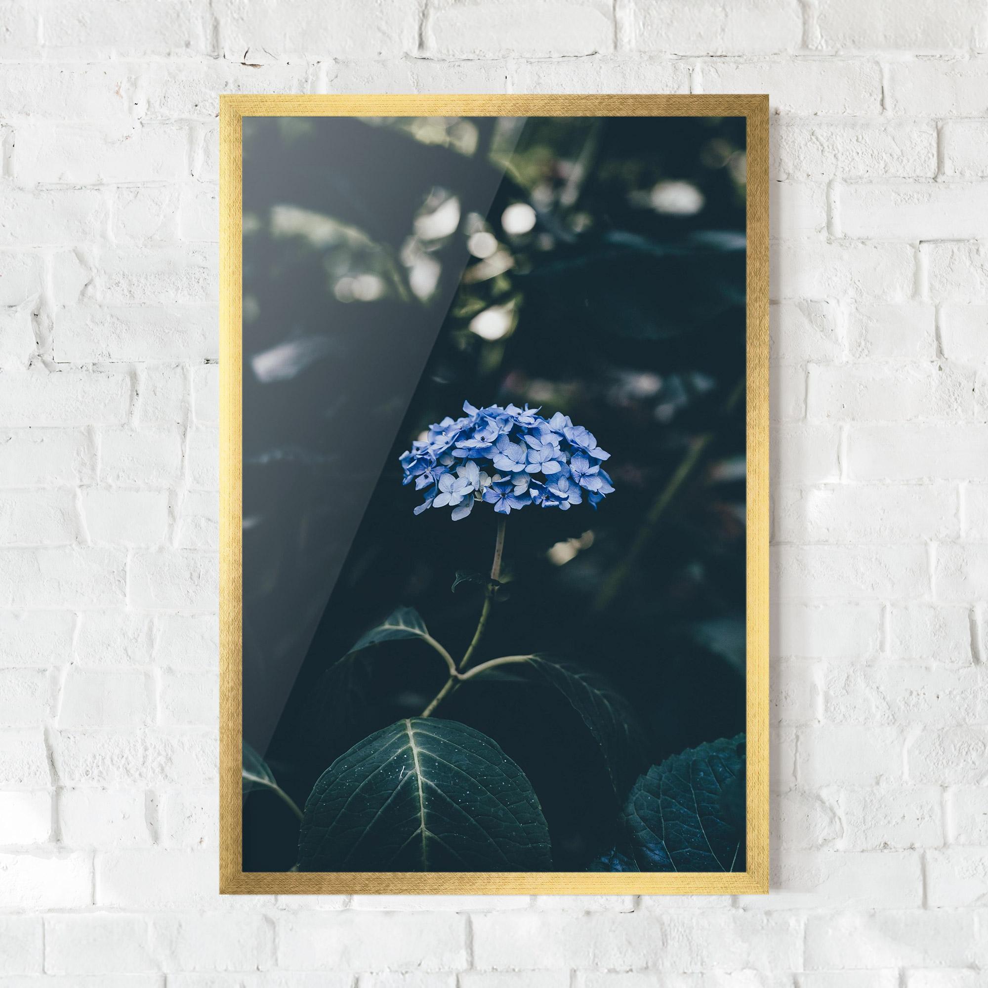 Poster Înrămat Forest Blue Flower mockup 0