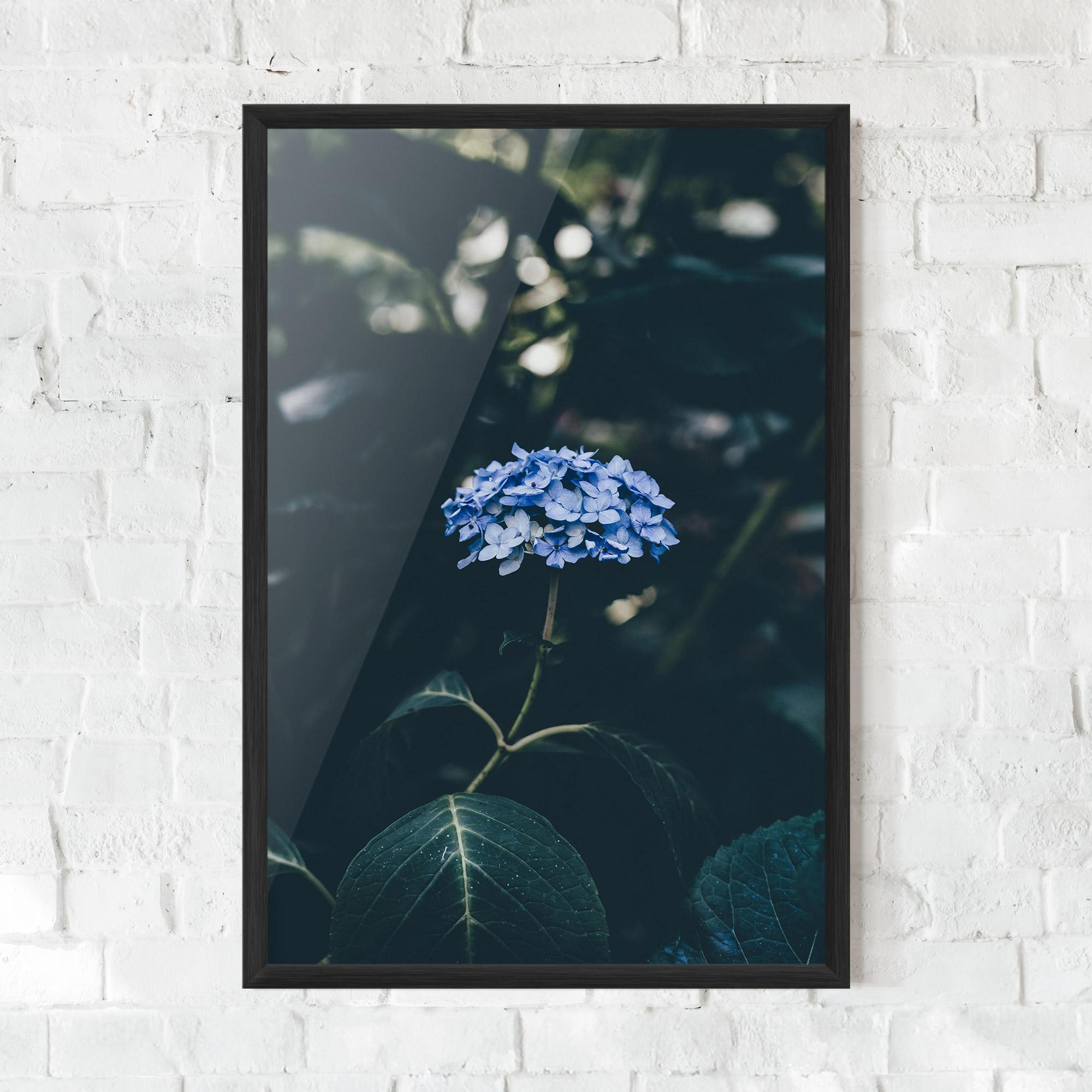 Poster Înrămat Forest Blue Flower mockup 0