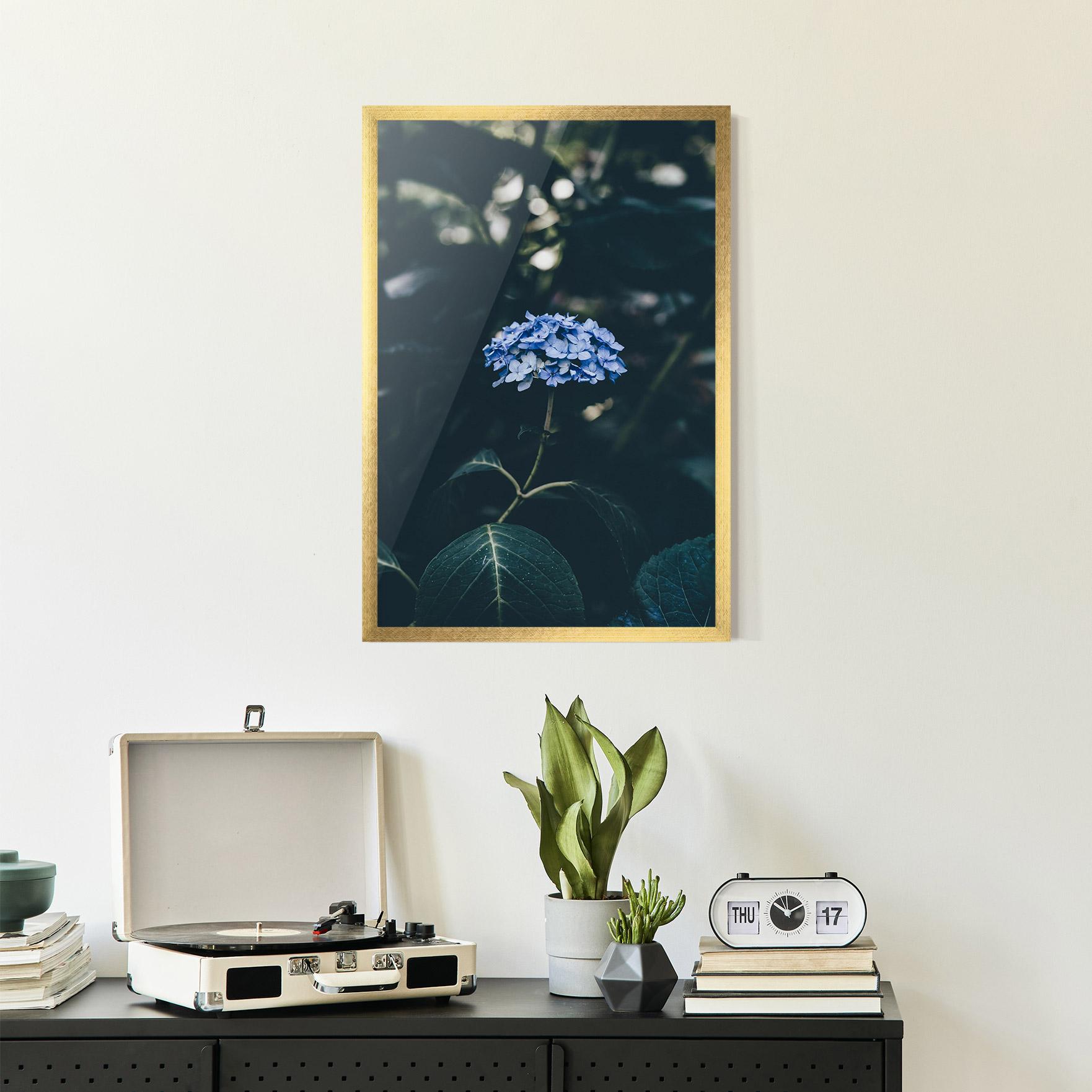 Poster Înrămat Forest Blue Flower mockup 2