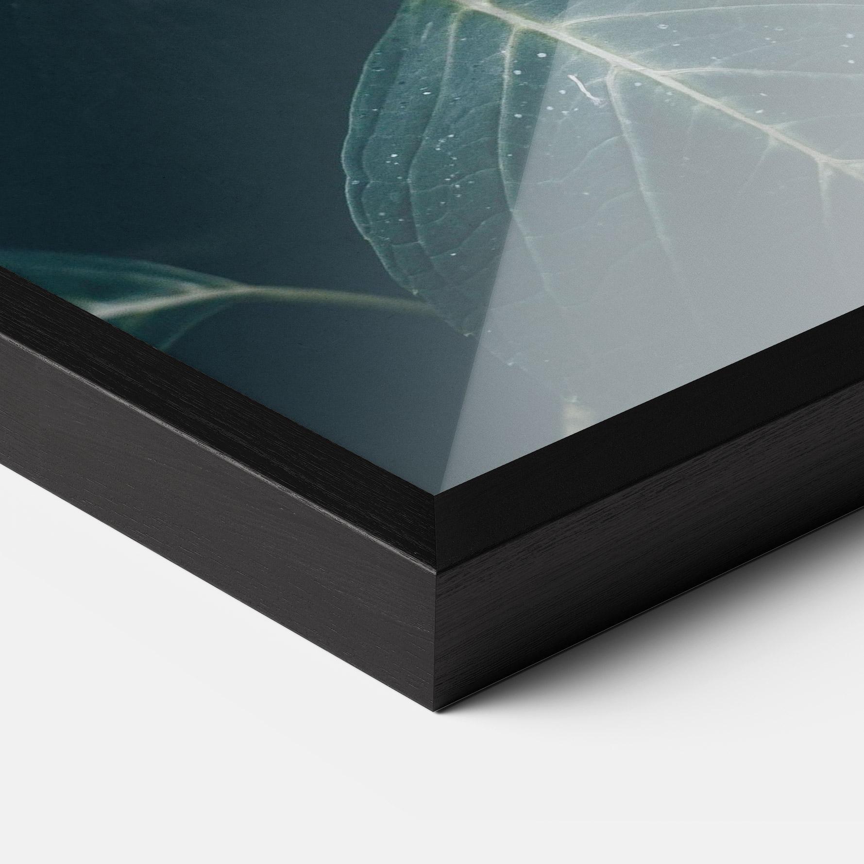 Poster Înrămat Forest Blue Flower mockup 3