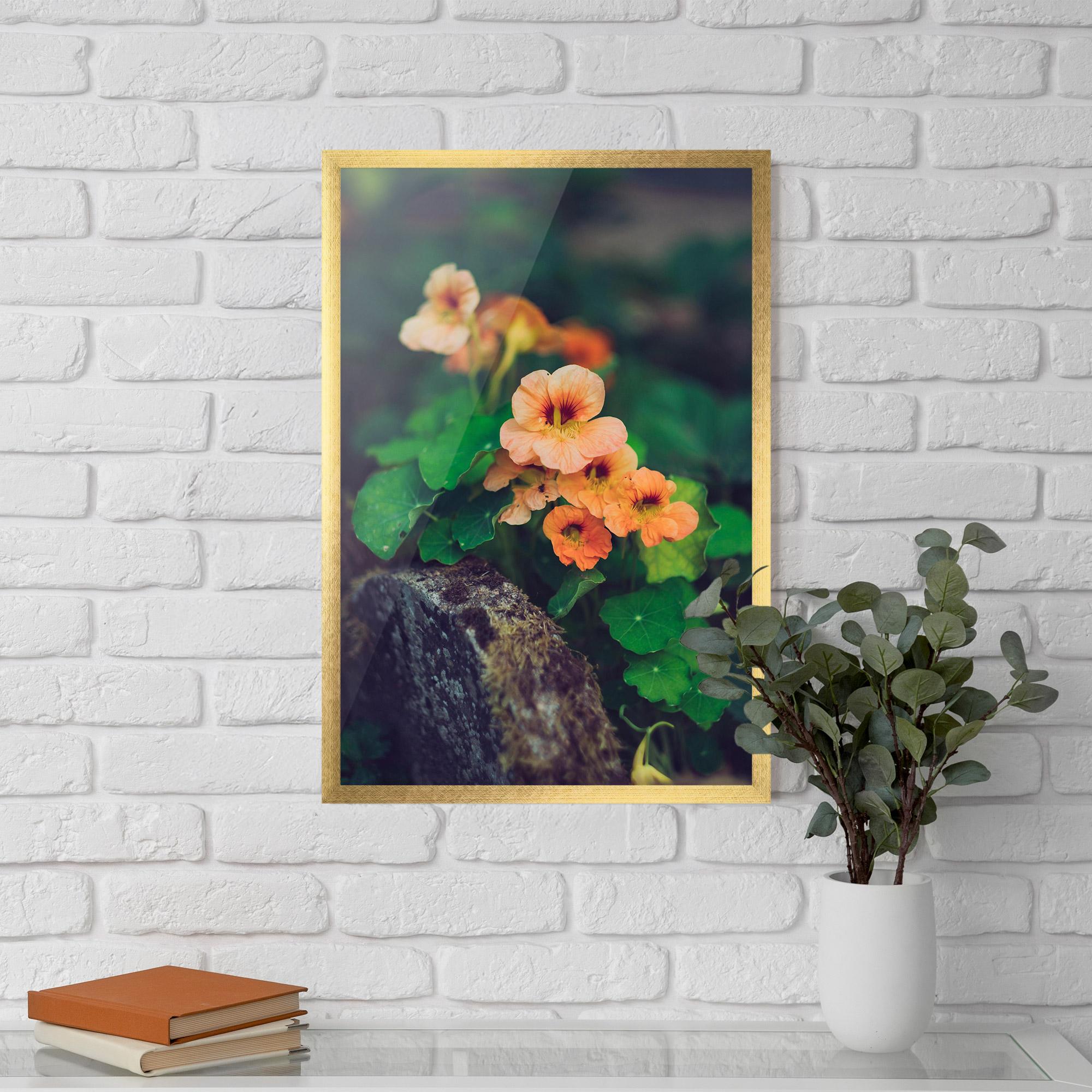 Poster Înrămat Small Pink Flowers mockup 5