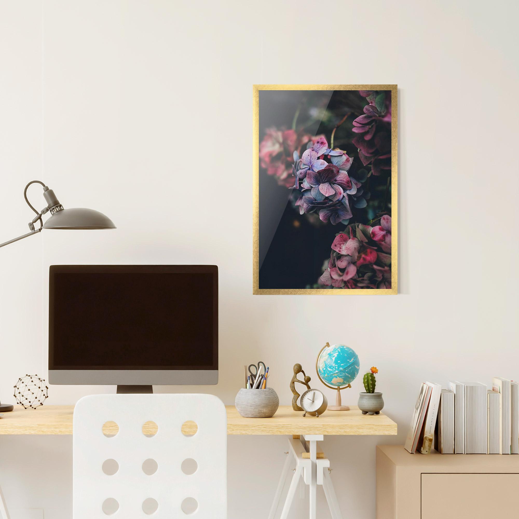 Poster Înrămat Red Pink Flower mockup 6