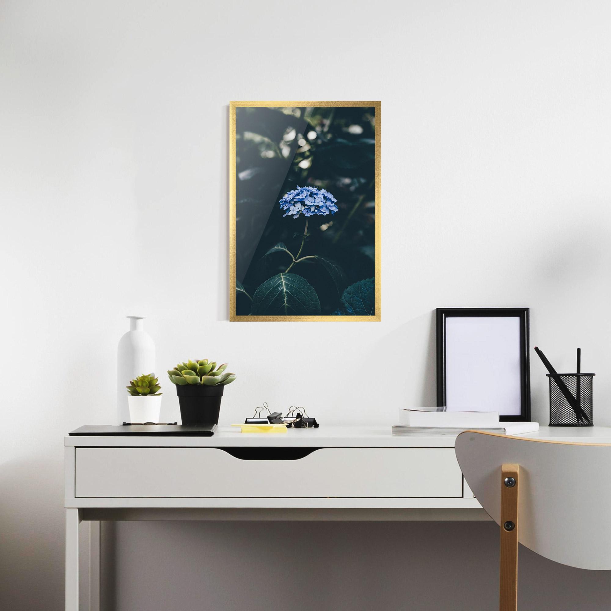 Poster Înrămat Forest Blue Flower mockup 7
