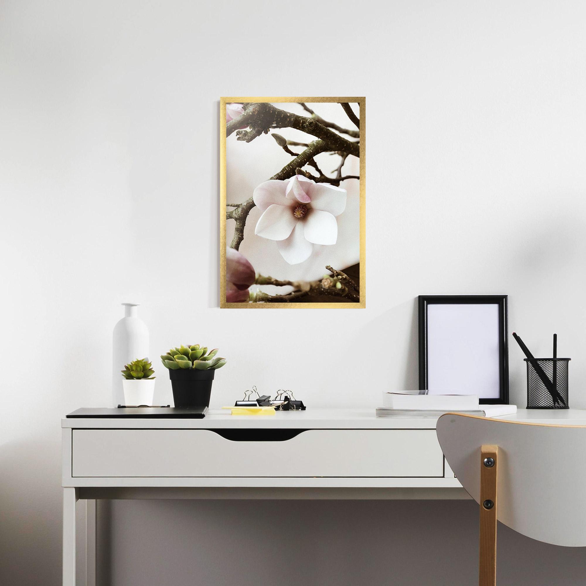 Poster Înrămat White Flower Tree mockup 7