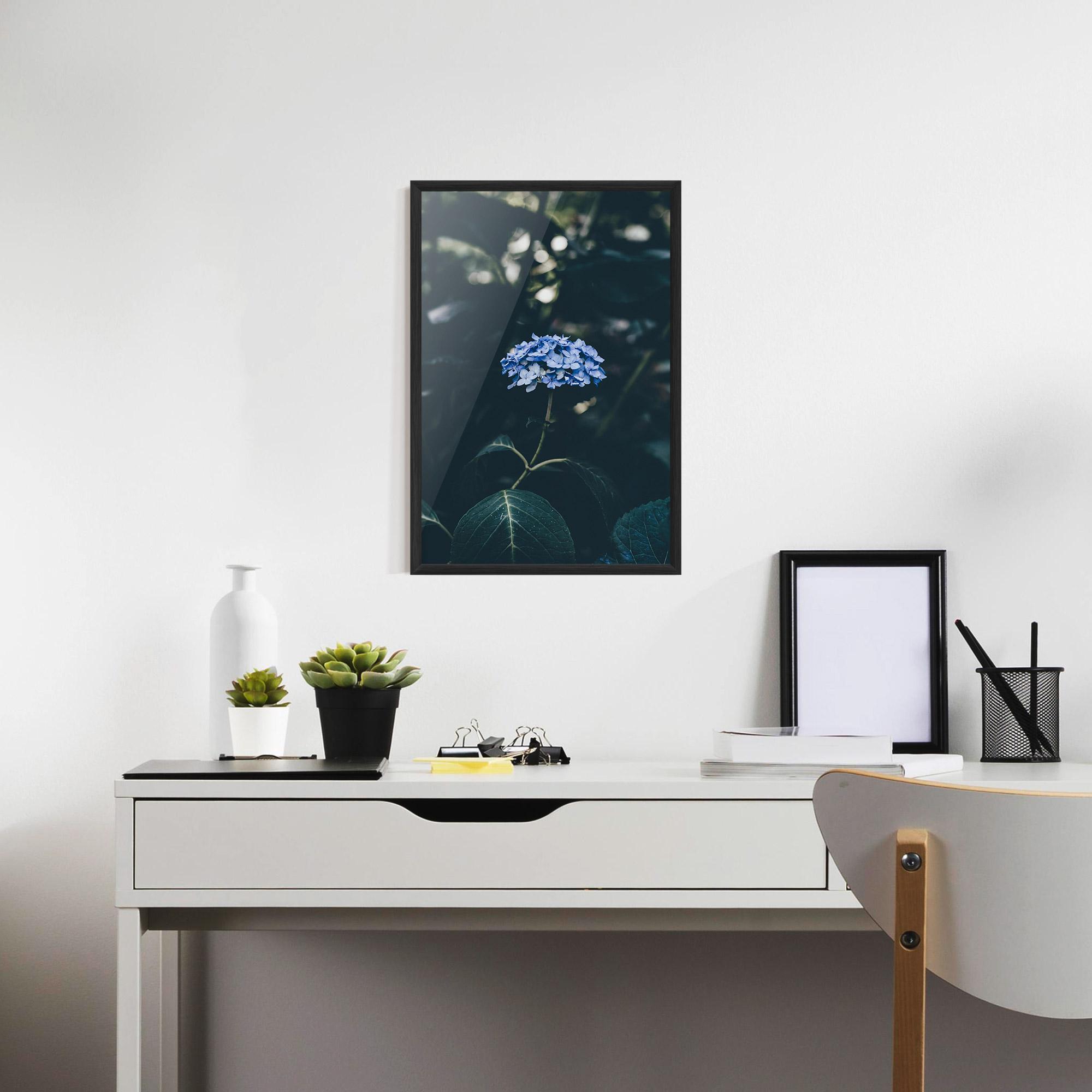 Poster Înrămat Forest Blue Flower mockup 7